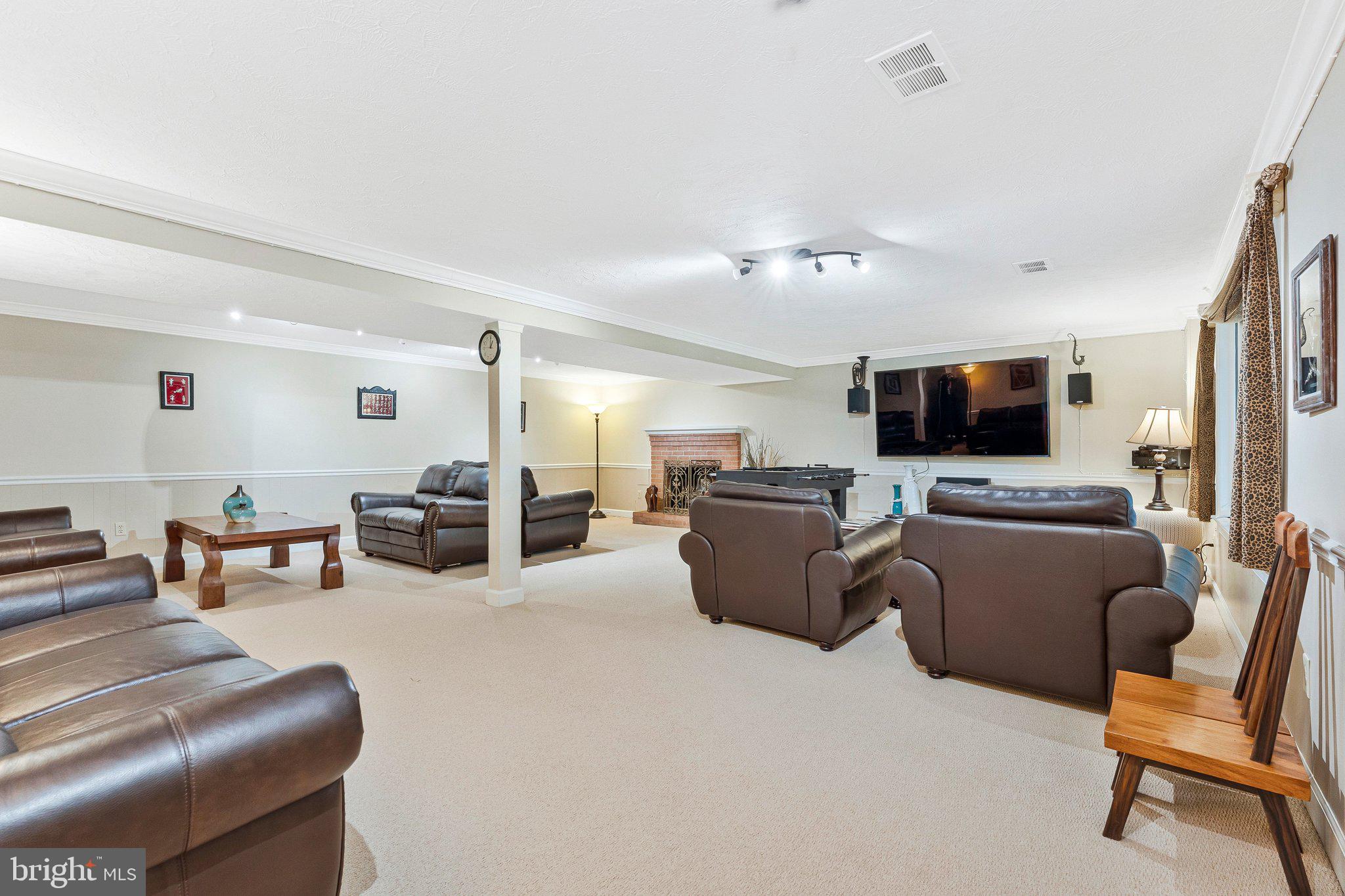 WEST LANGLEY - Residential