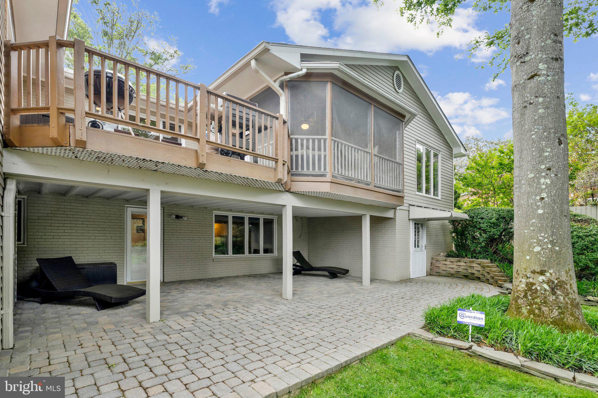 WEST LANGLEY - Residential