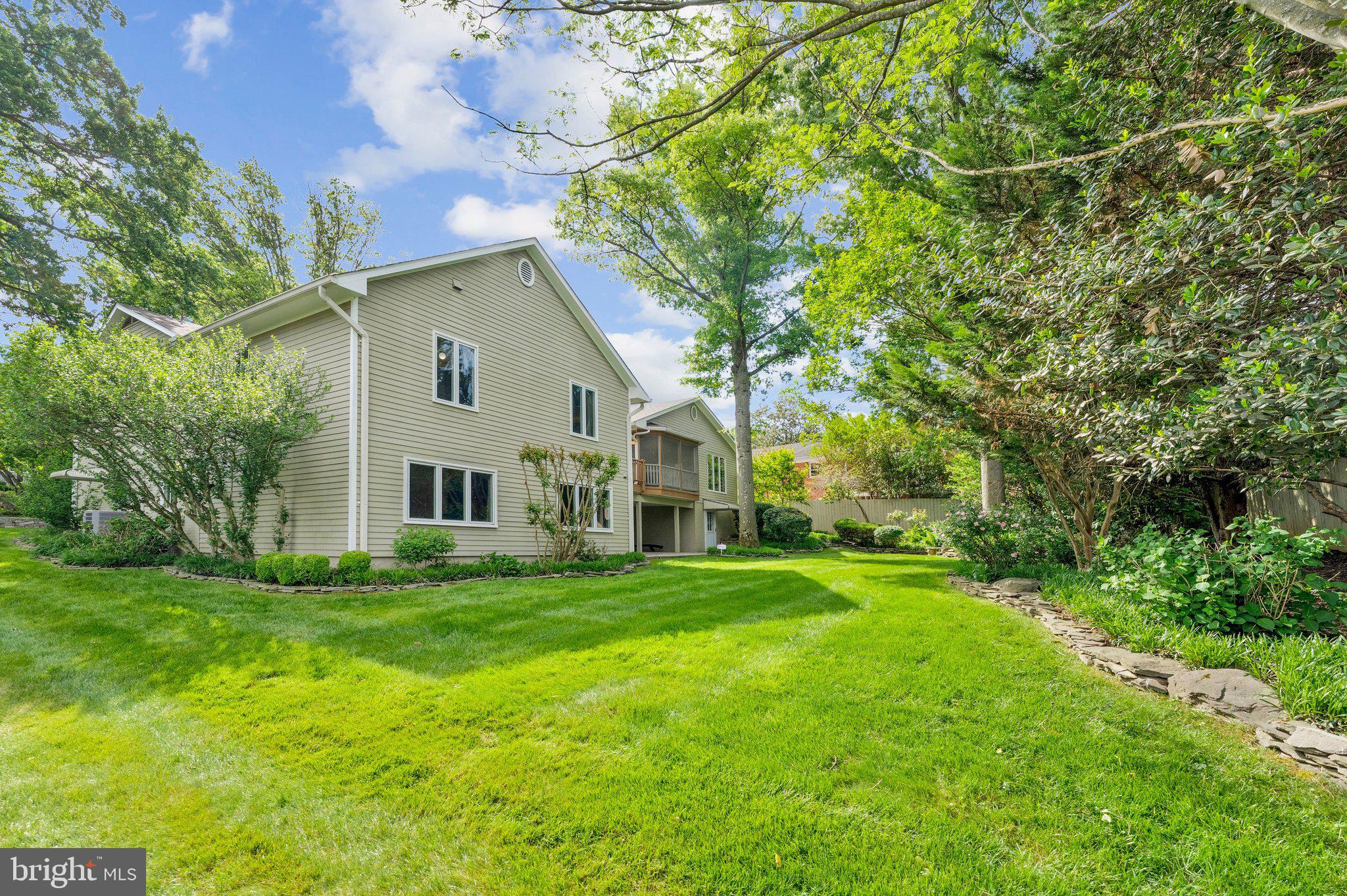 WEST LANGLEY - Residential