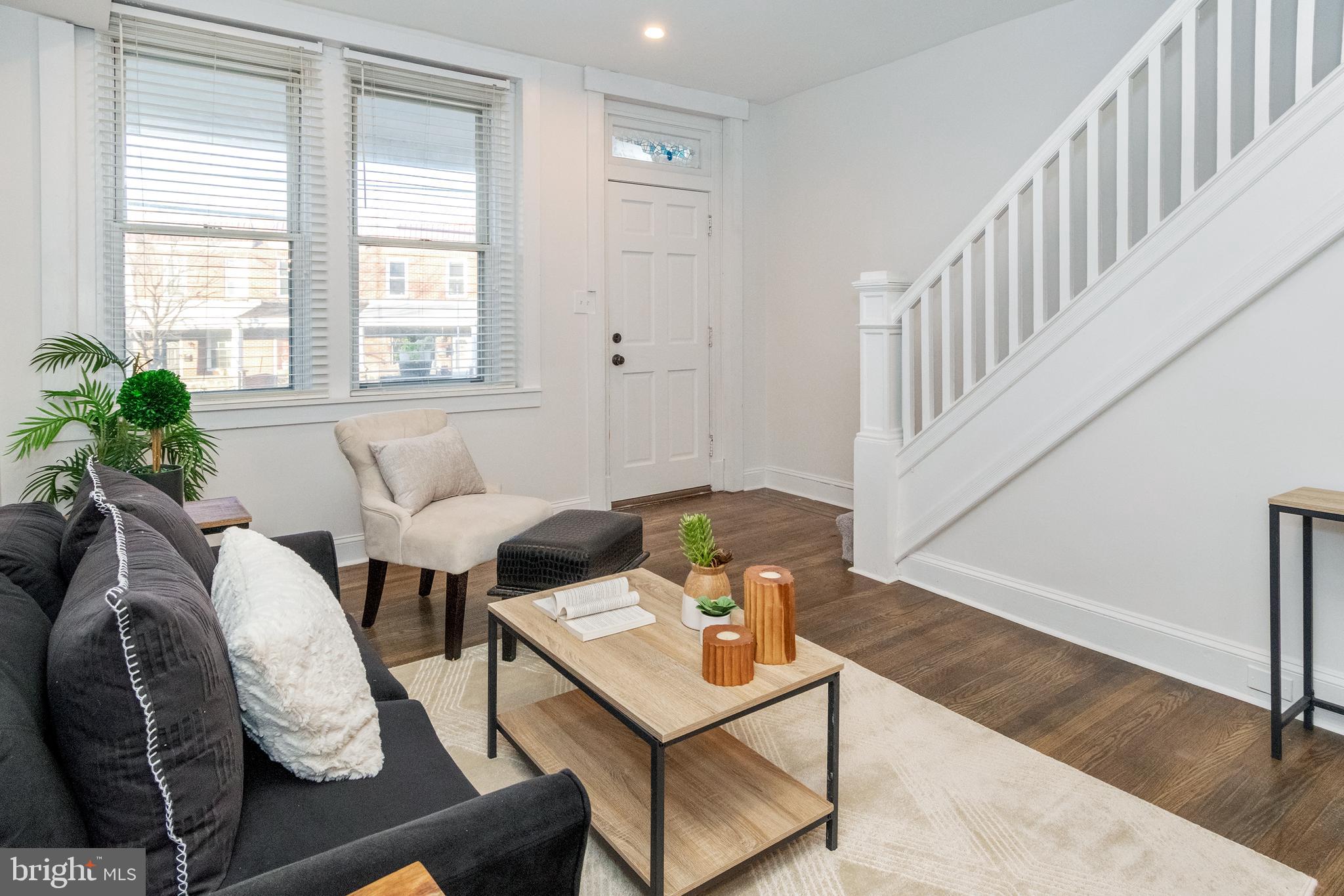 MEDFIELD - Residential