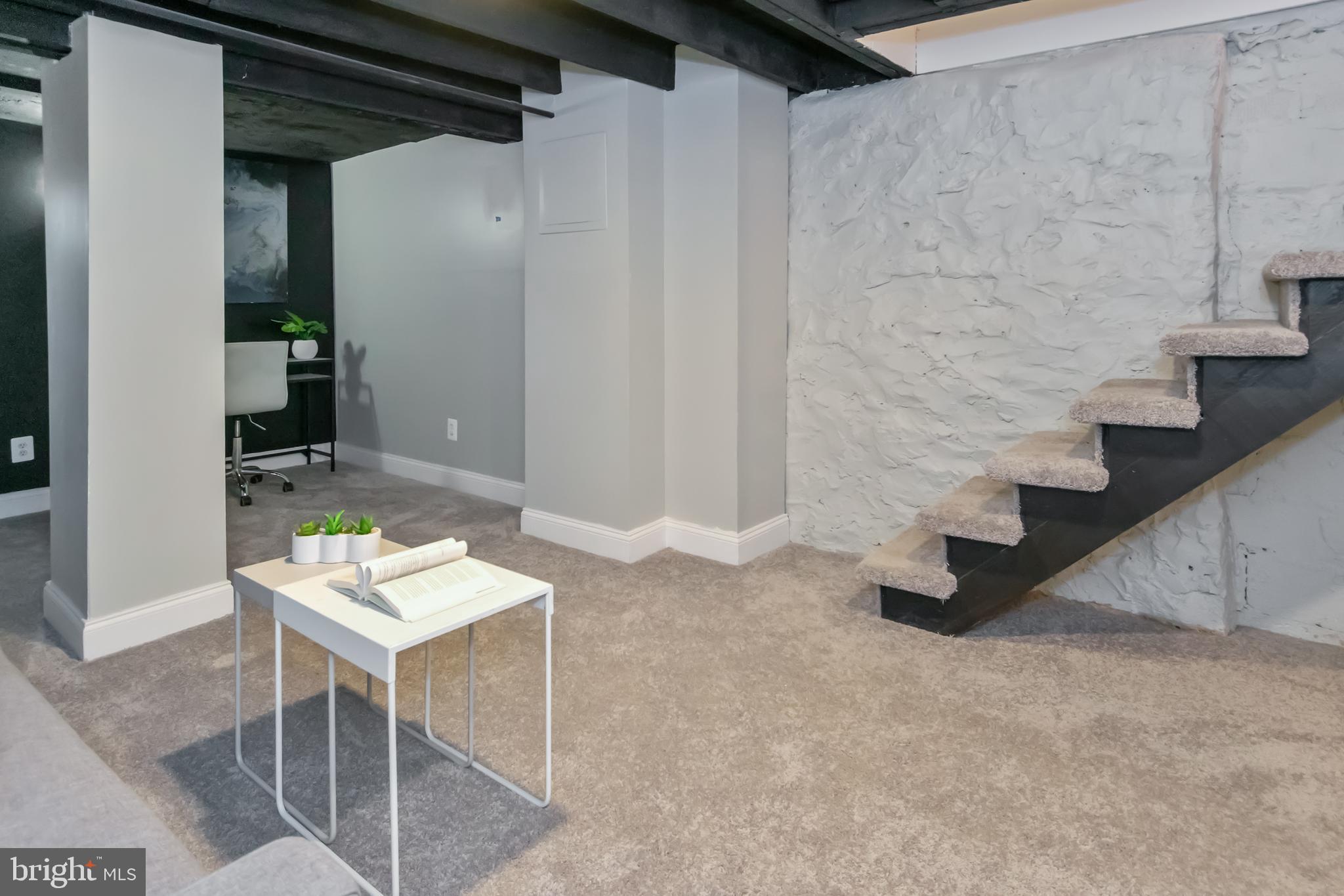 MEDFIELD - Residential