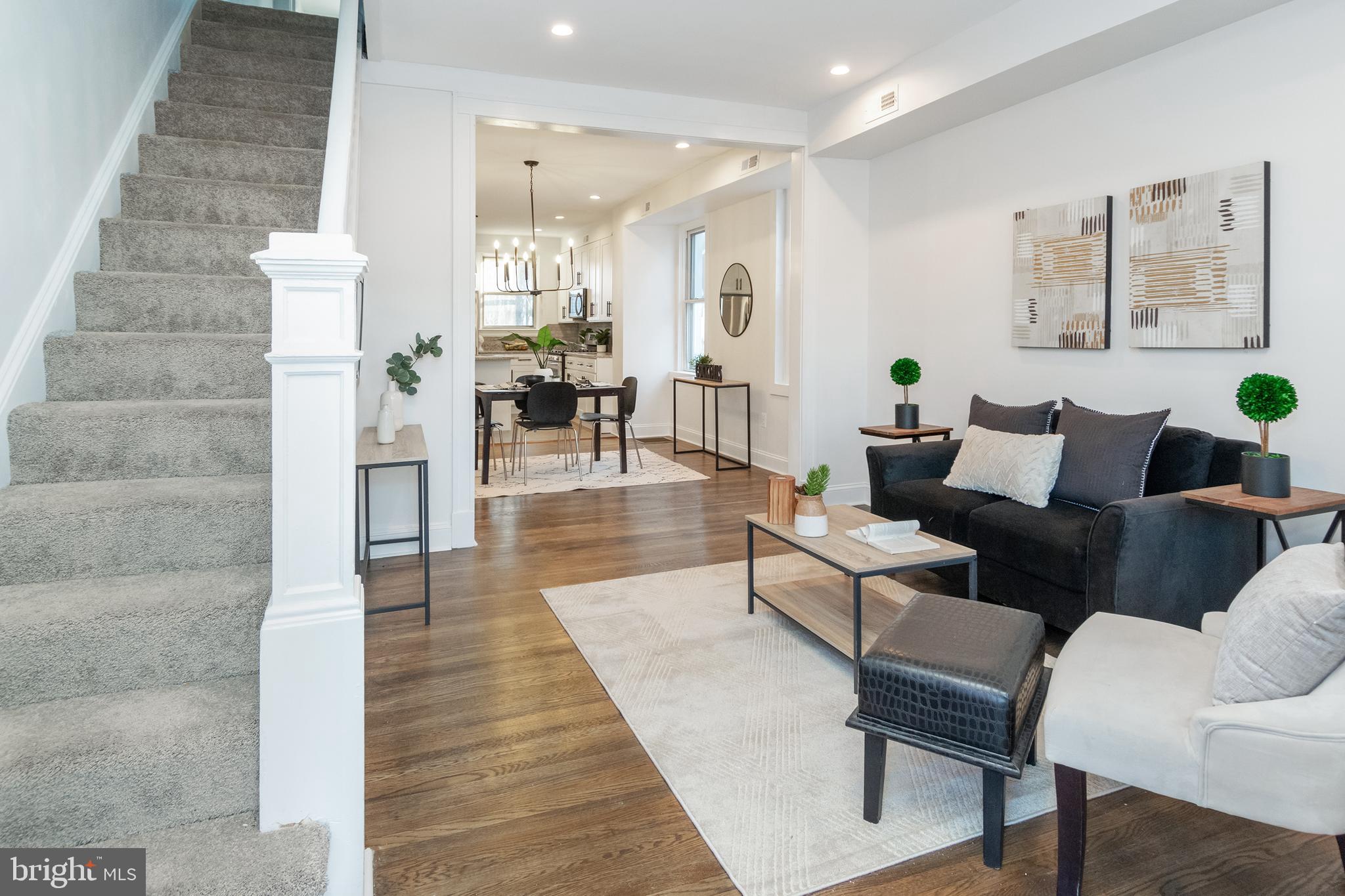 MEDFIELD - Residential