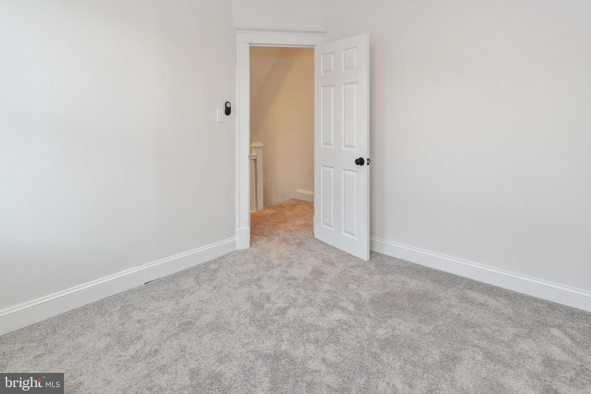 MEDFIELD - Residential