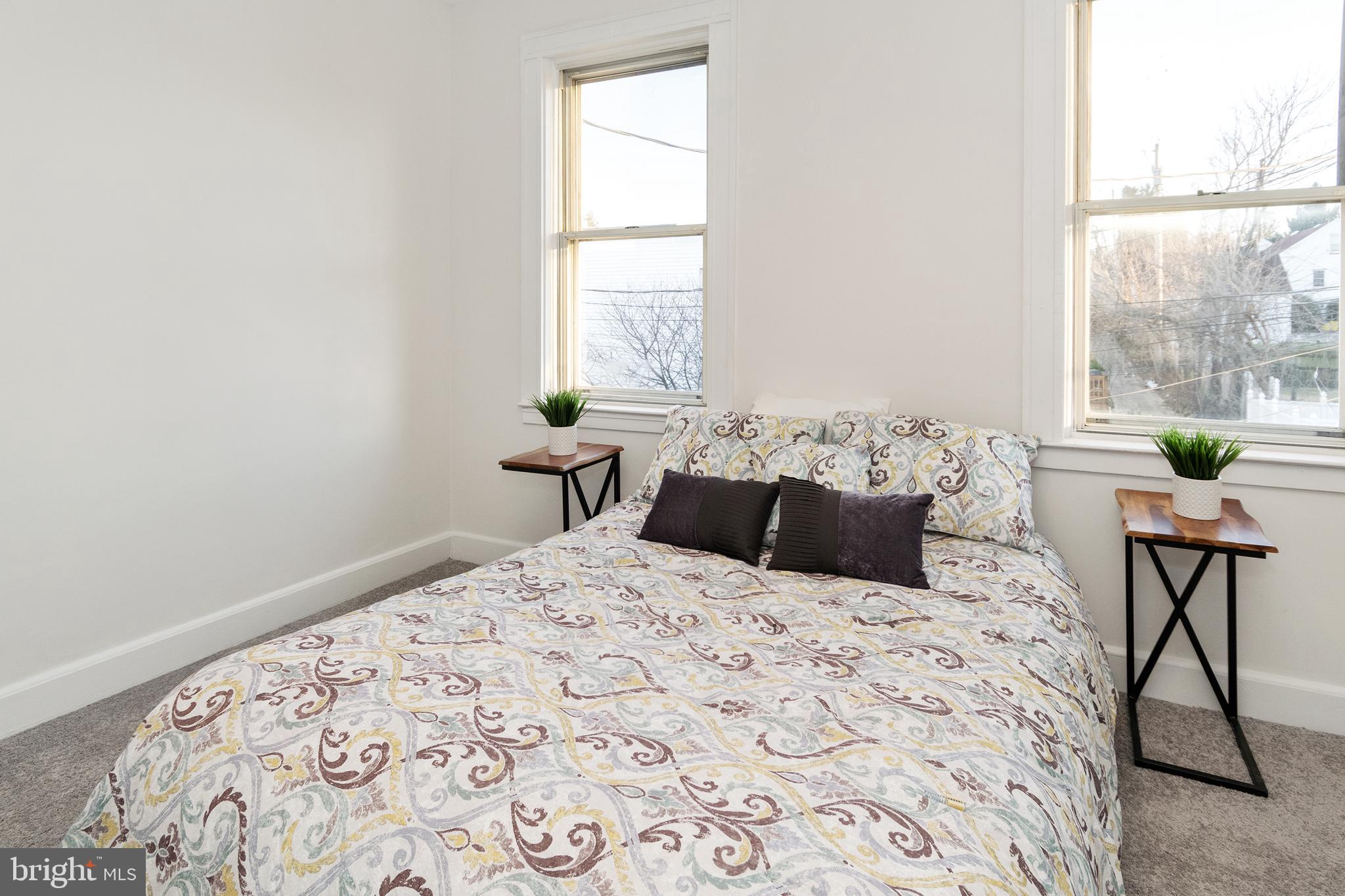 MEDFIELD - Residential