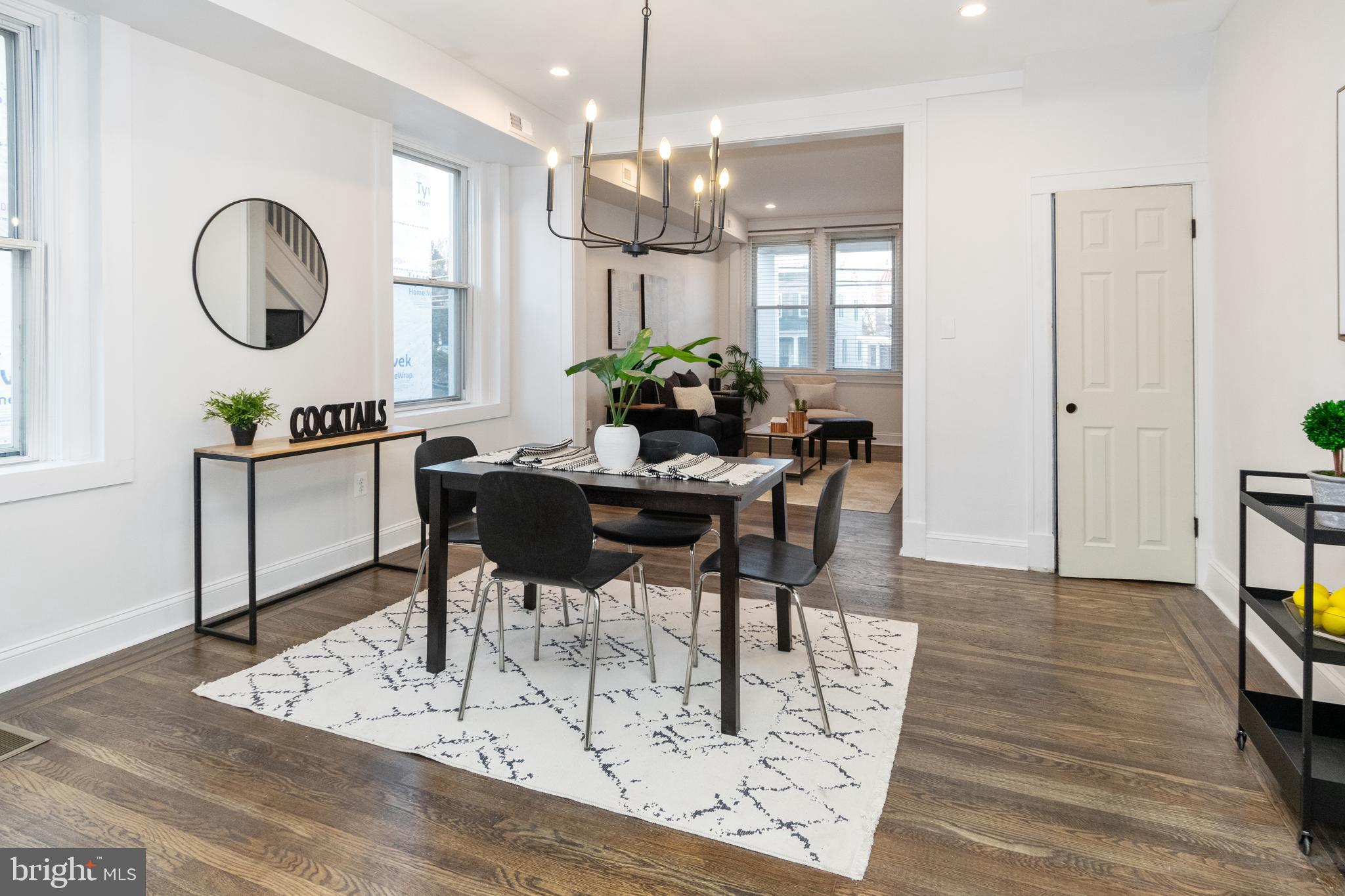 MEDFIELD - Residential