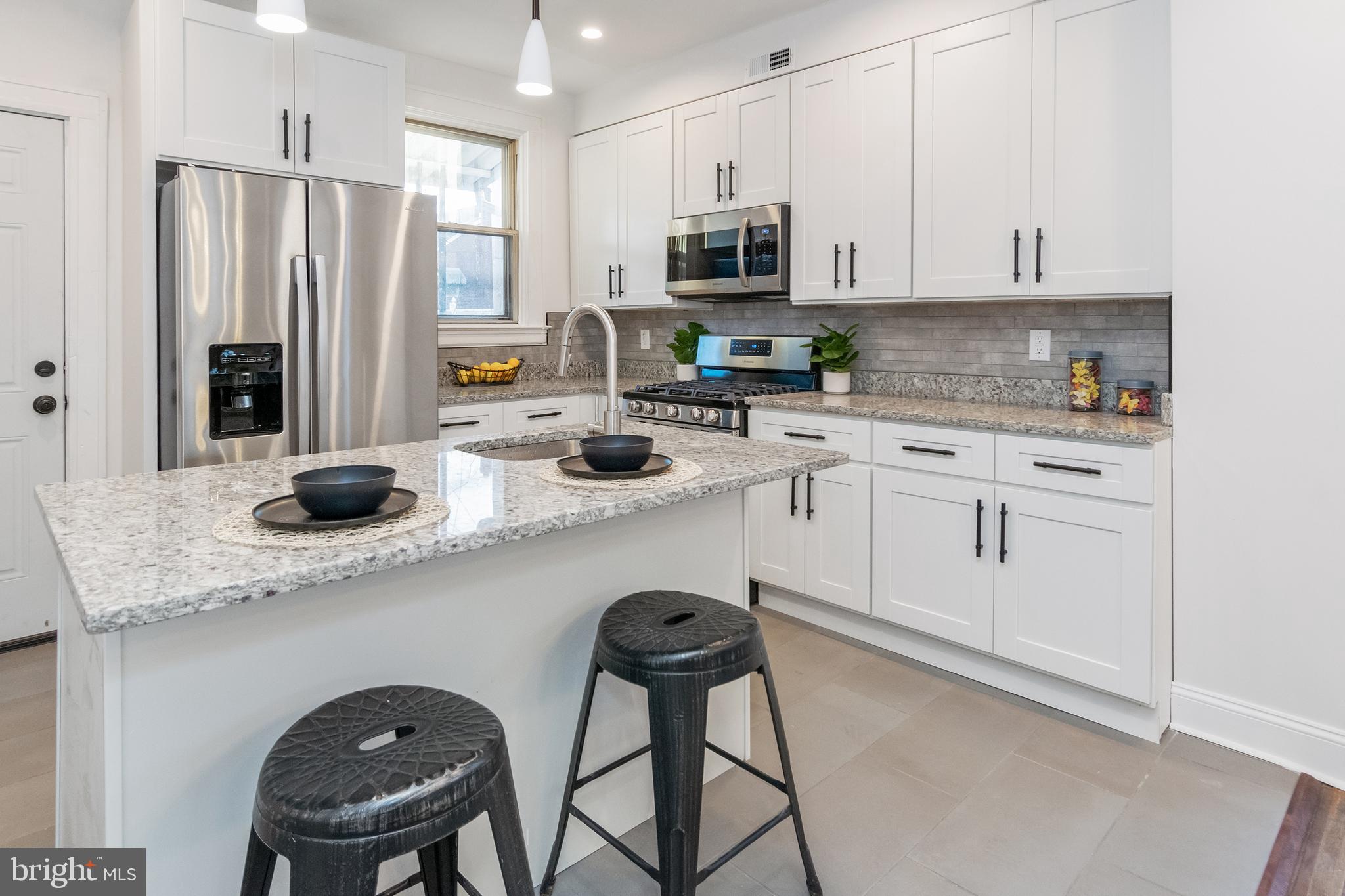 MEDFIELD - Residential