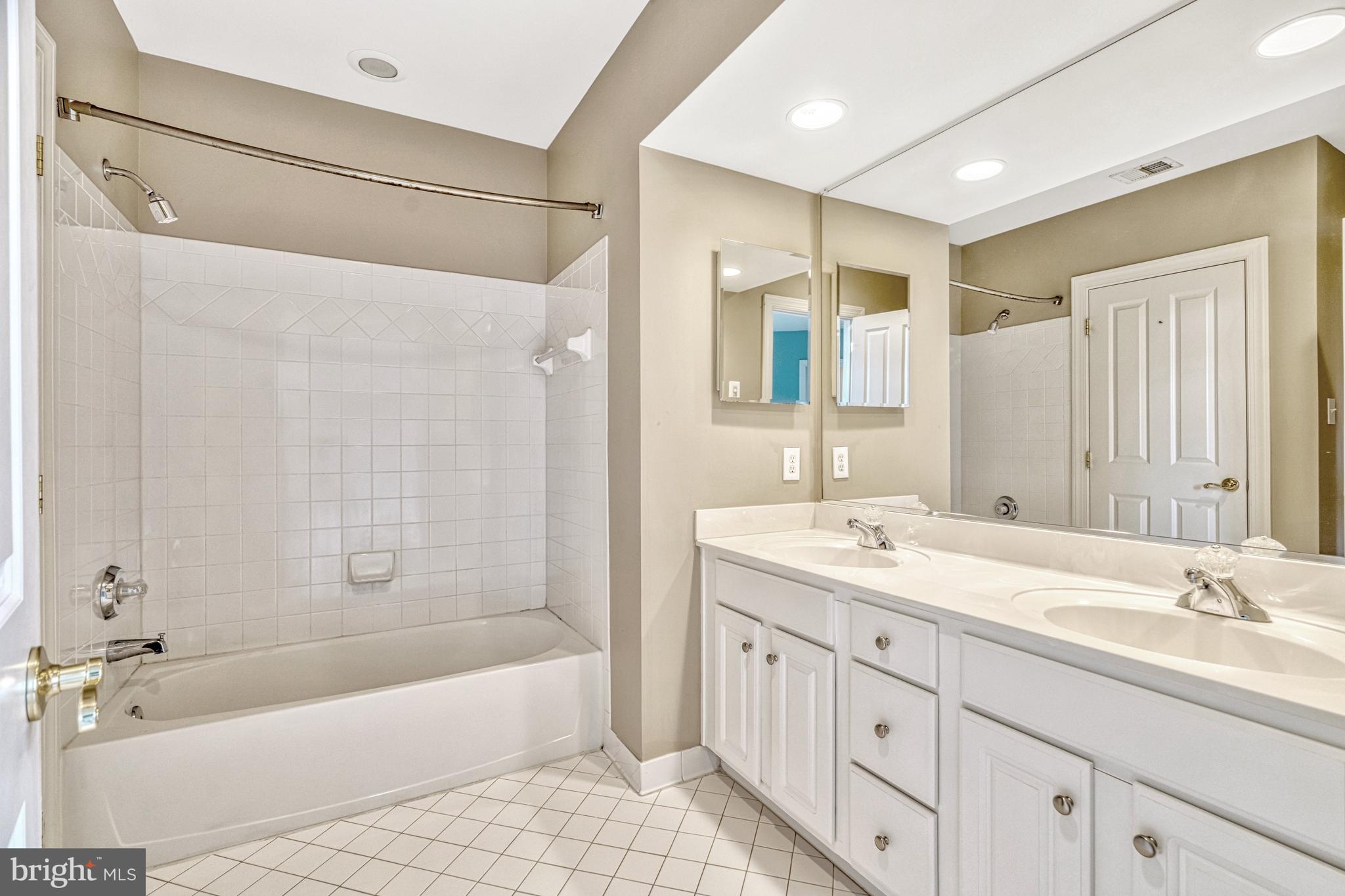 CARRINGTON - Residential