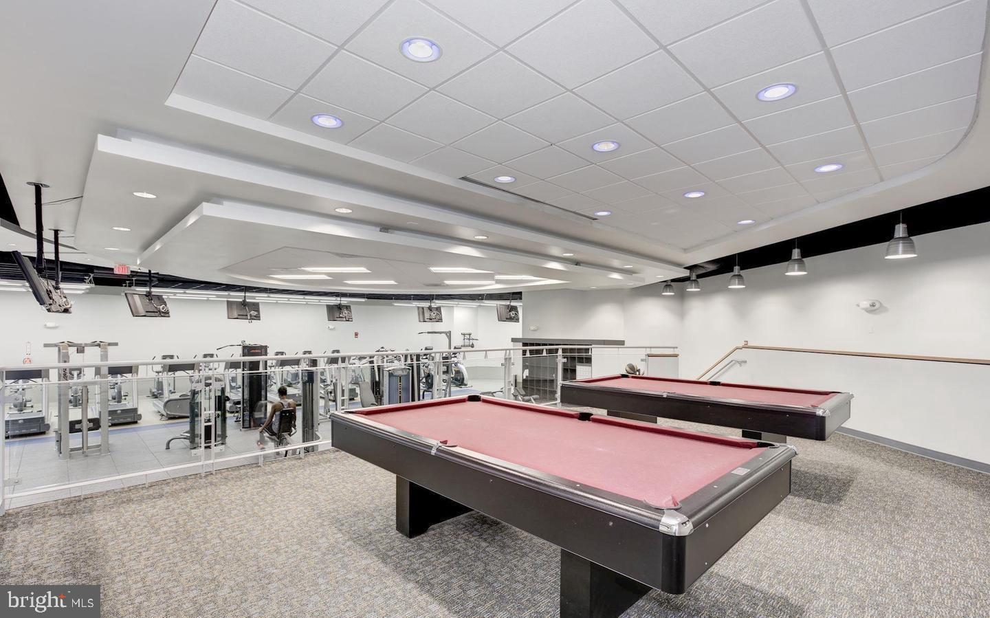 RIVER PLACE EAST - Residential