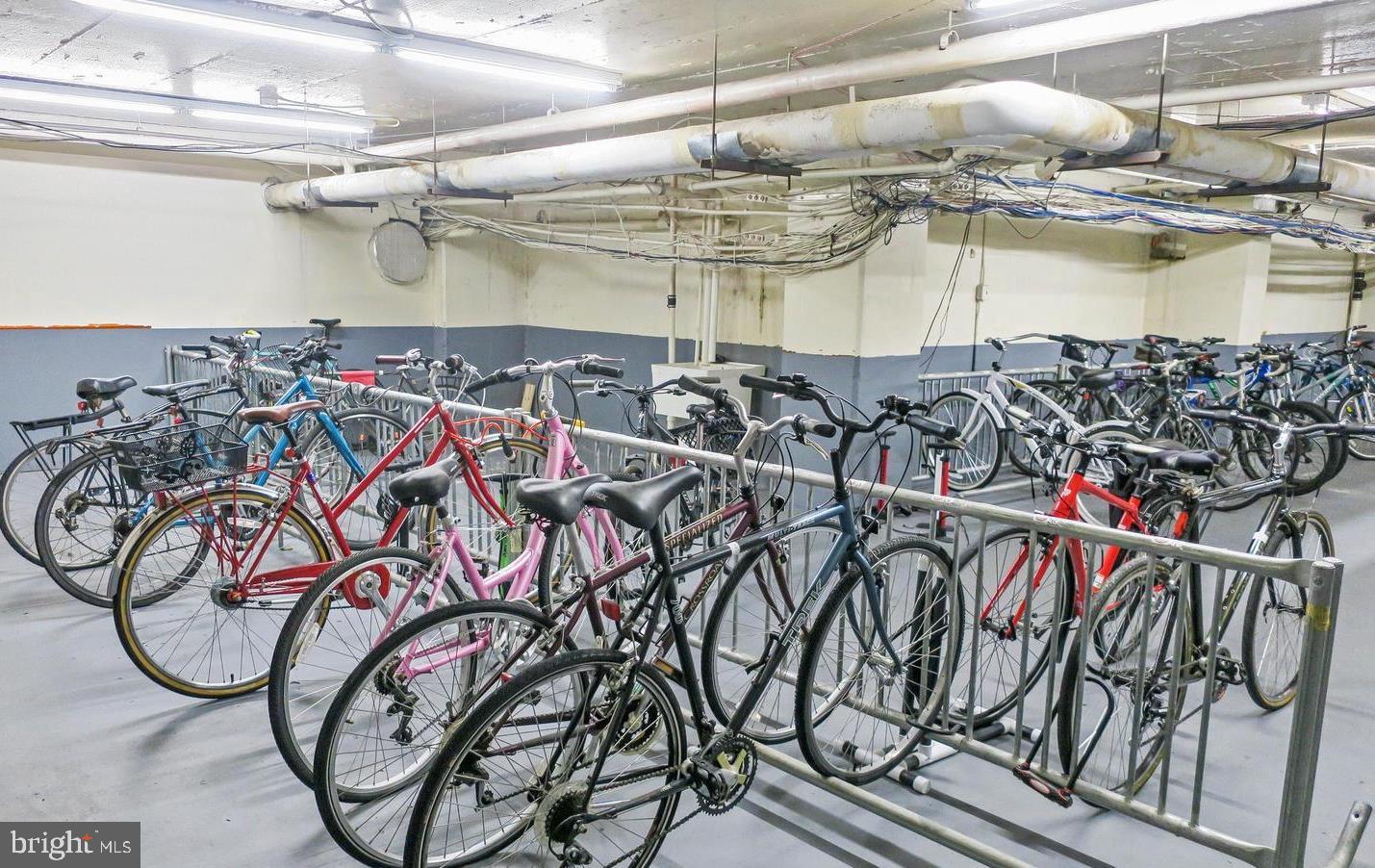 RIVER PLACE EAST - Residential