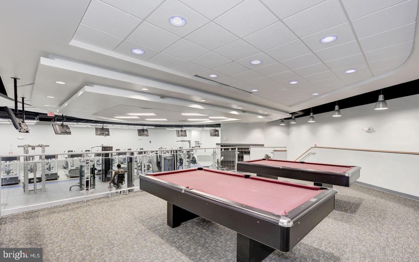 RIVER PLACE EAST - Residential