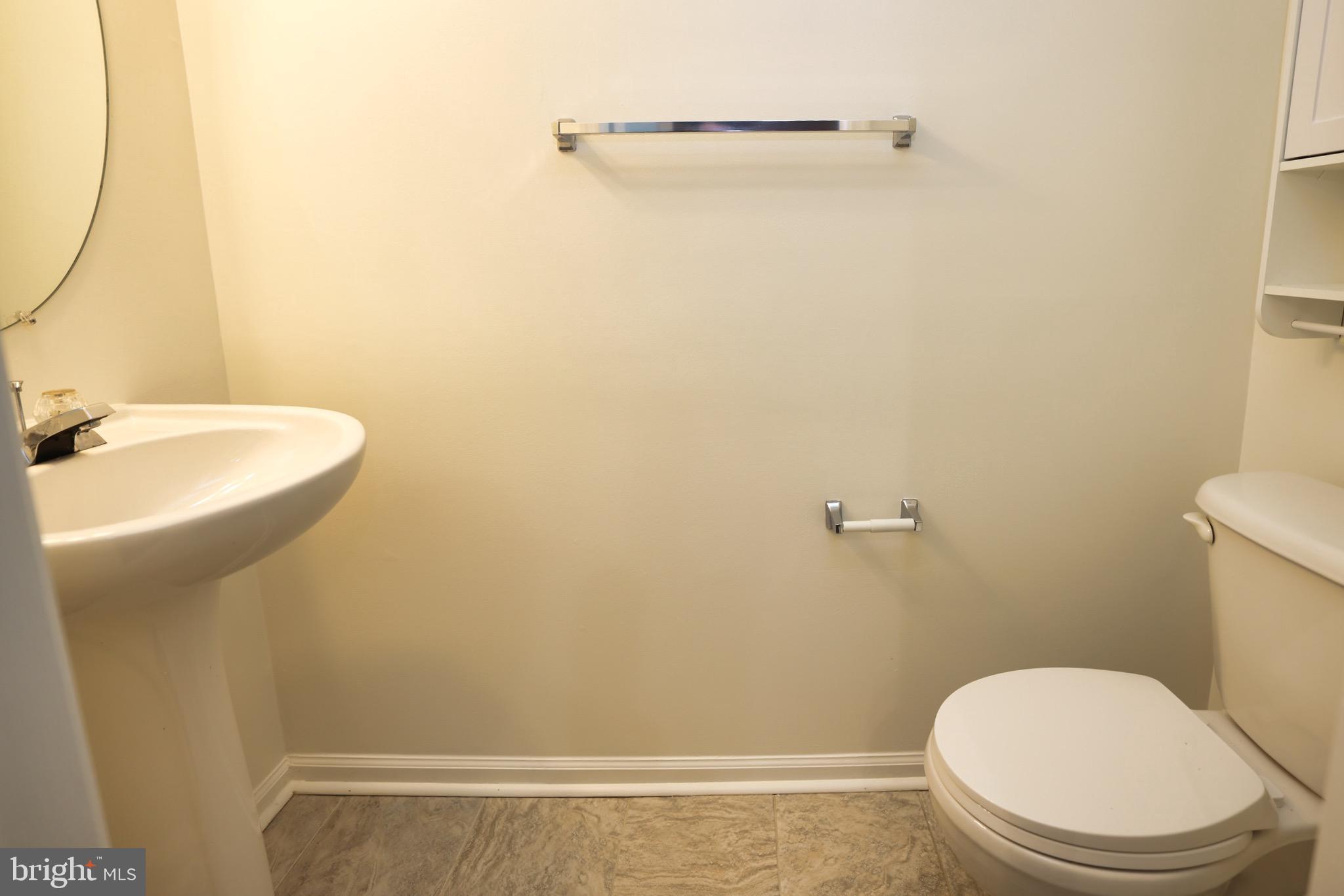 AMBER SPRING CONDOMINIUMS - Residential Lease