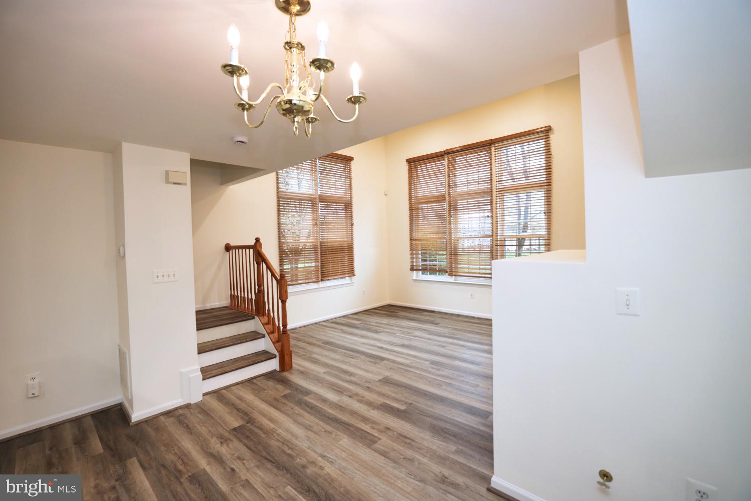 AMBER SPRING CONDOMINIUMS - Residential Lease