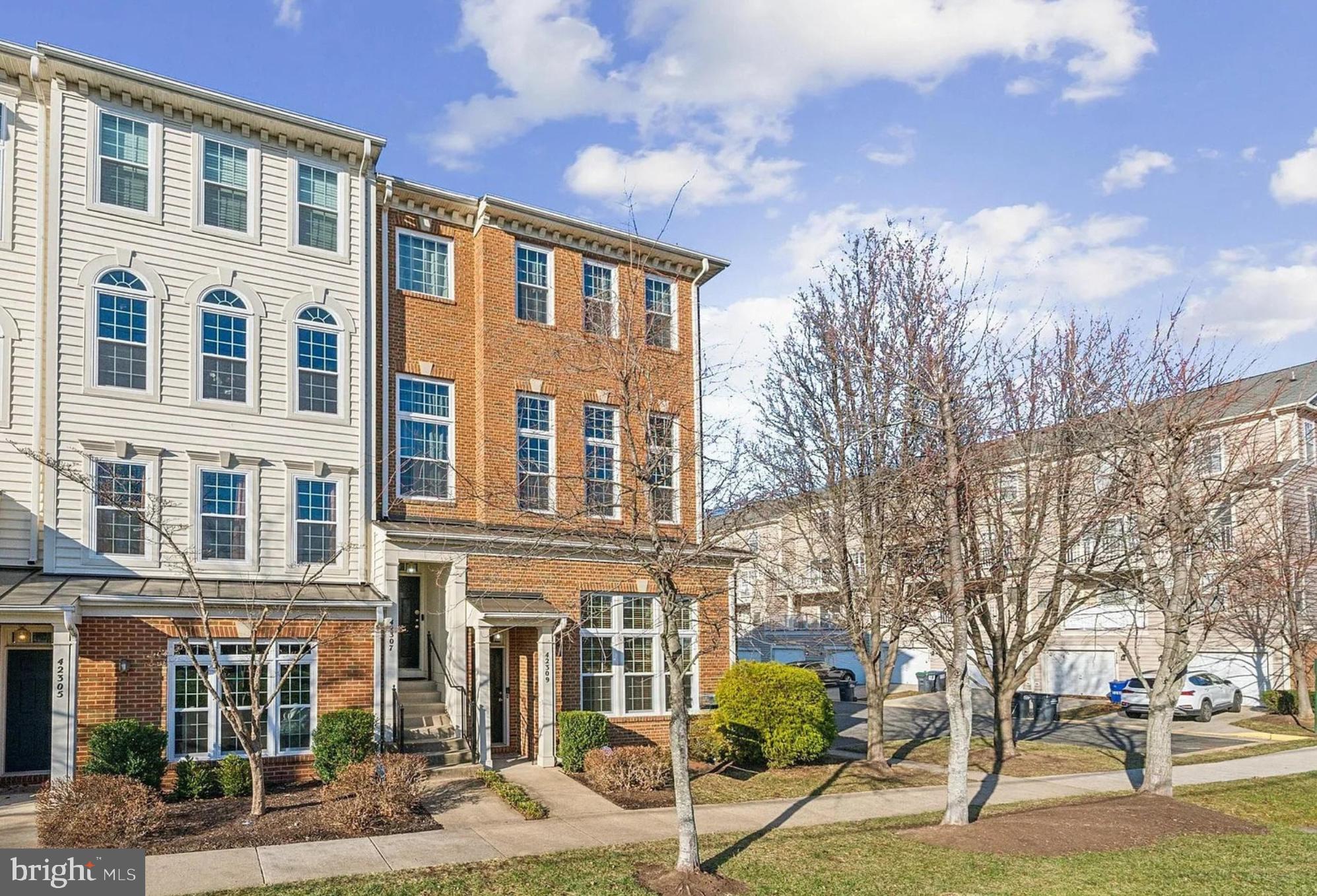 AMBER SPRING CONDOMINIUMS - Residential Lease