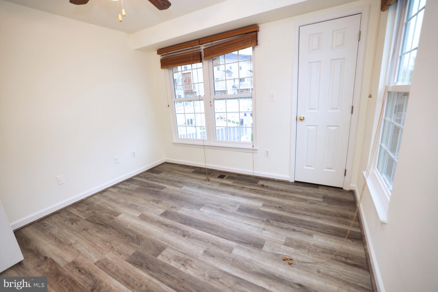 AMBER SPRING CONDOMINIUMS - Residential Lease