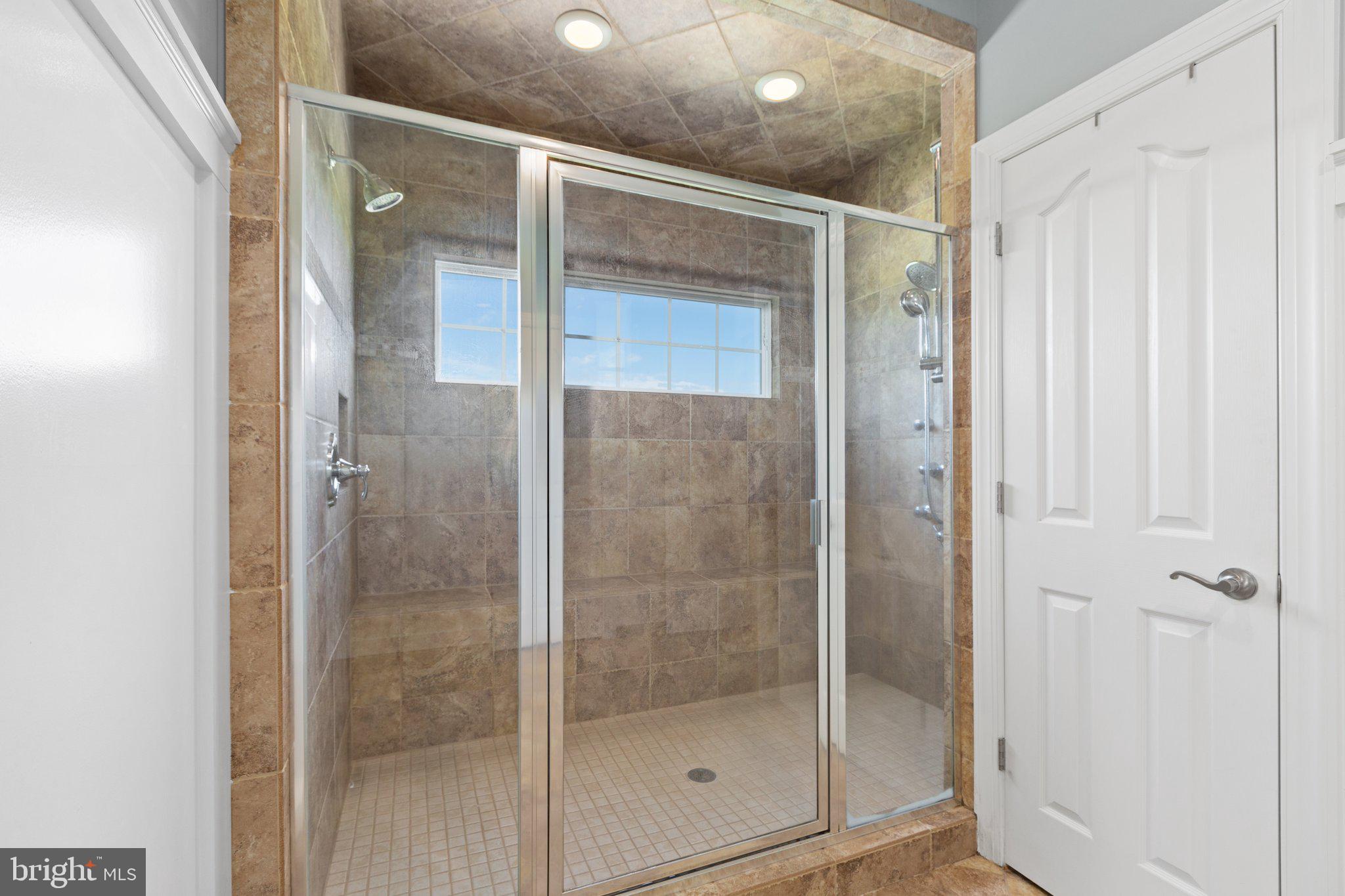 THE GLENS - Residential