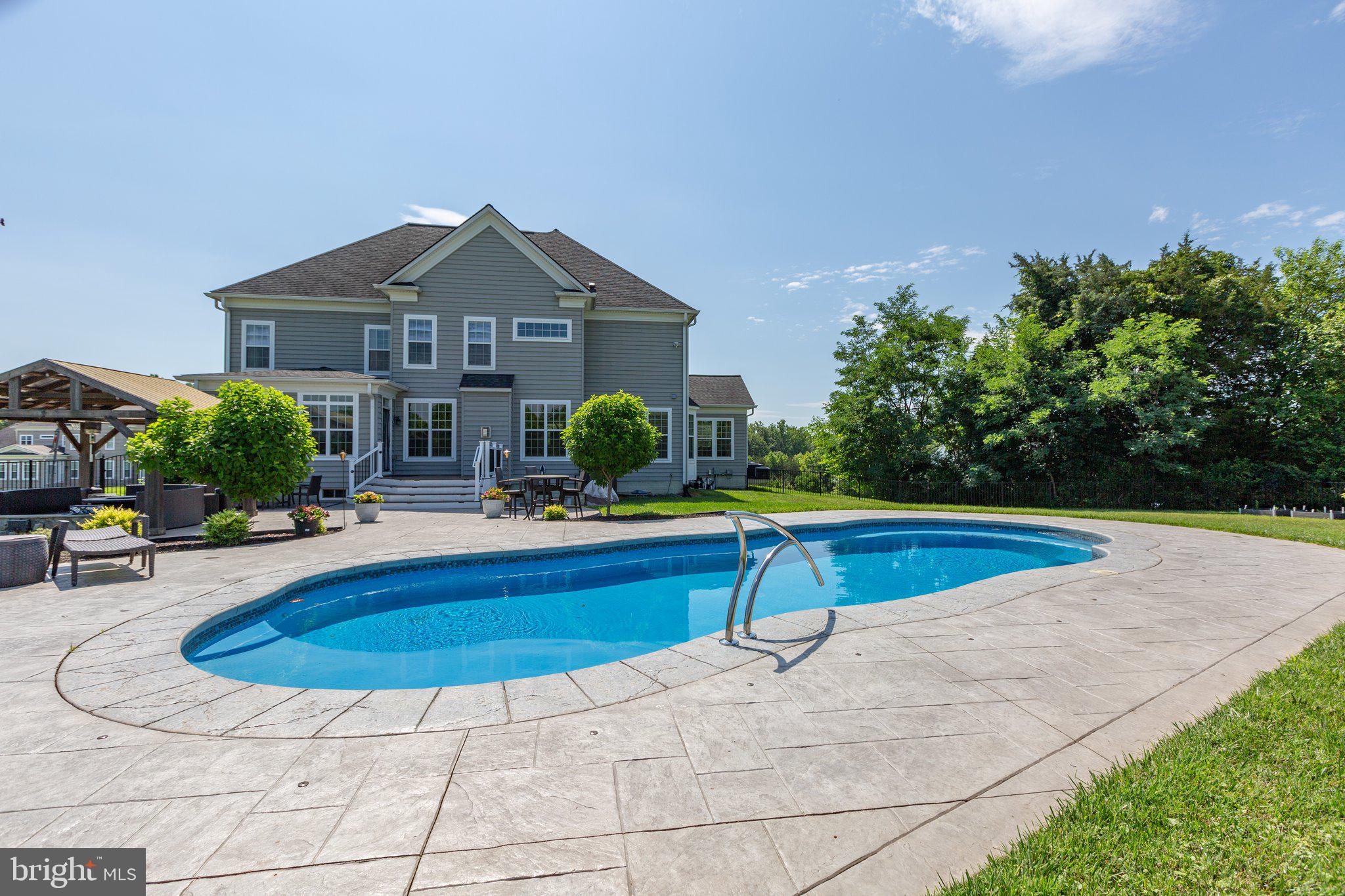 THE GLENS - Residential