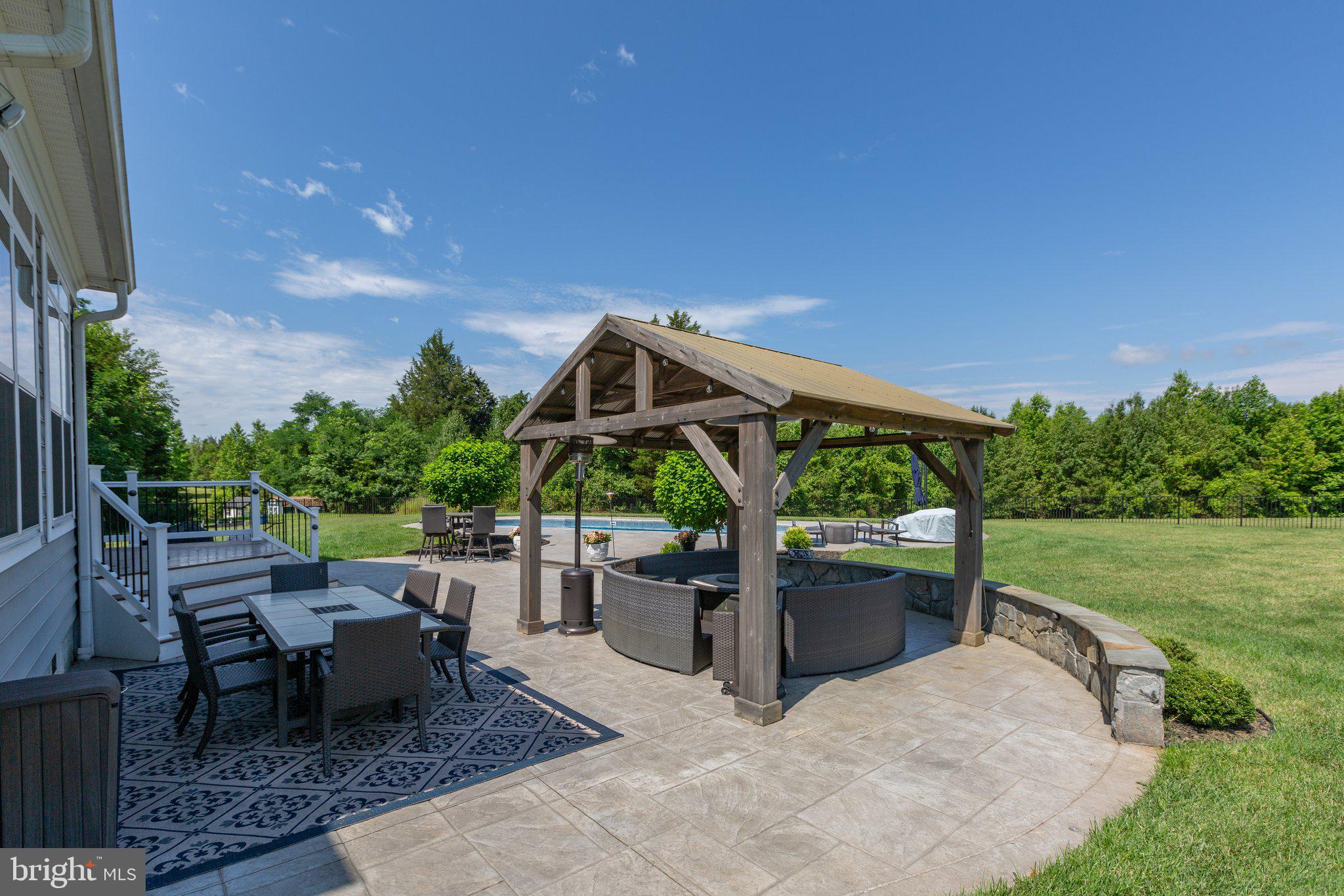 THE GLENS - Residential