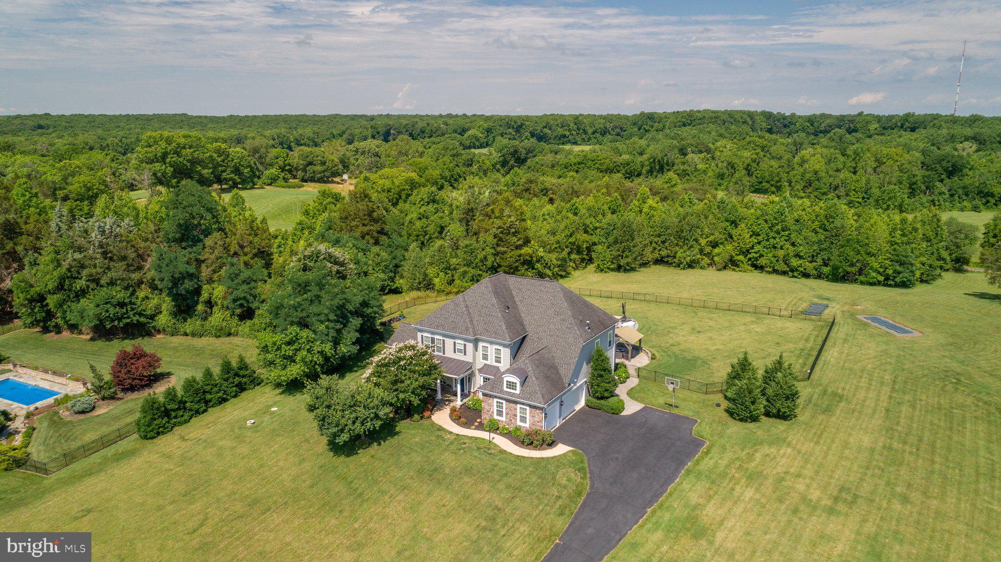 THE GLENS - Residential