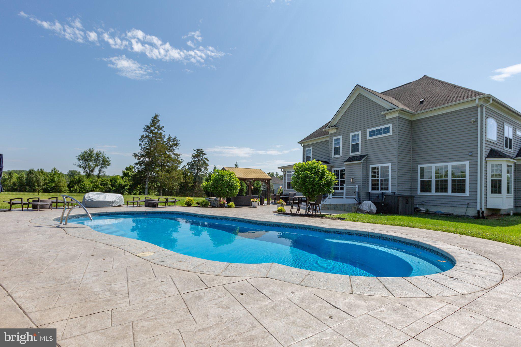 THE GLENS - Residential