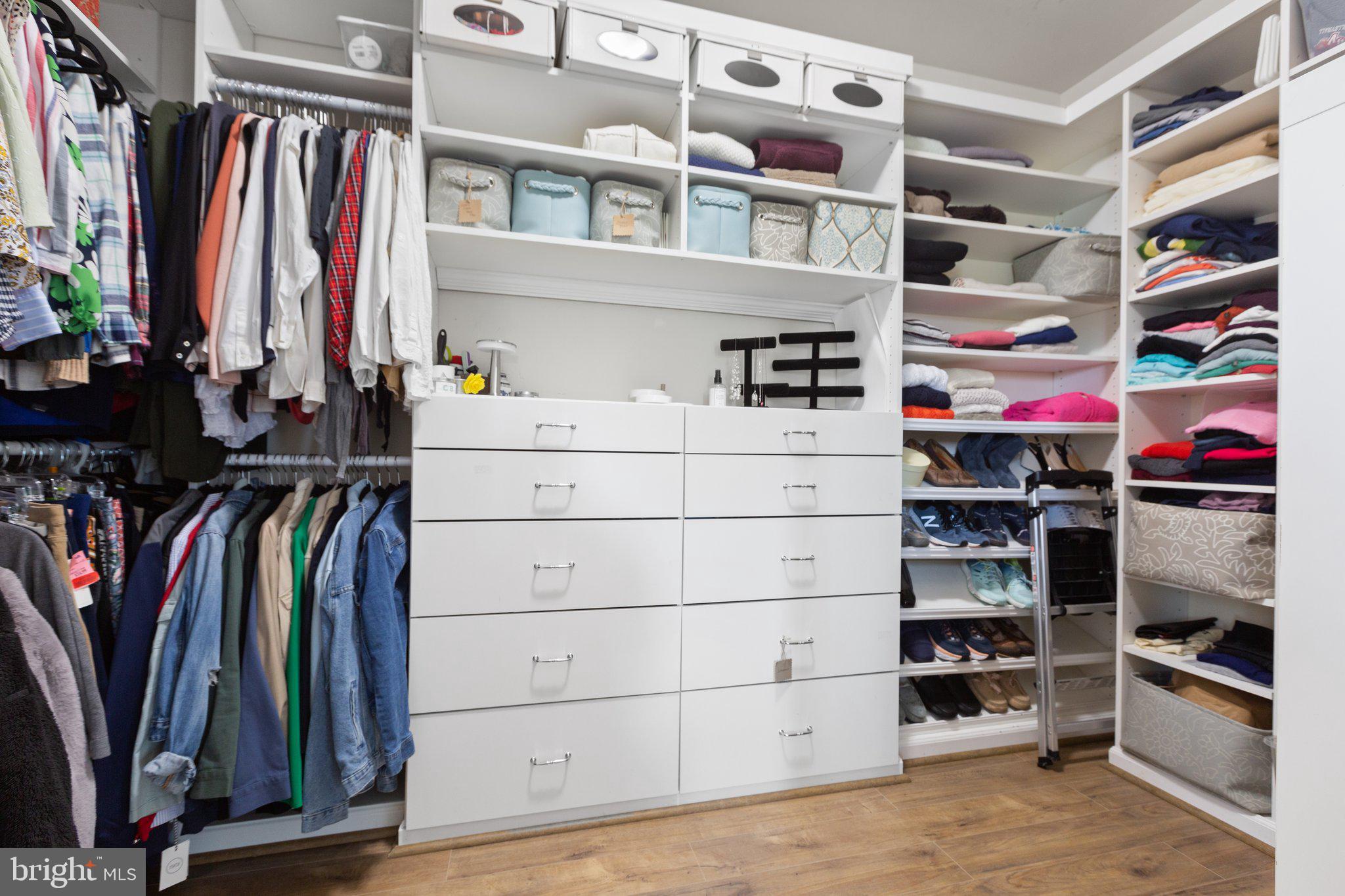 THE GLENS - Residential