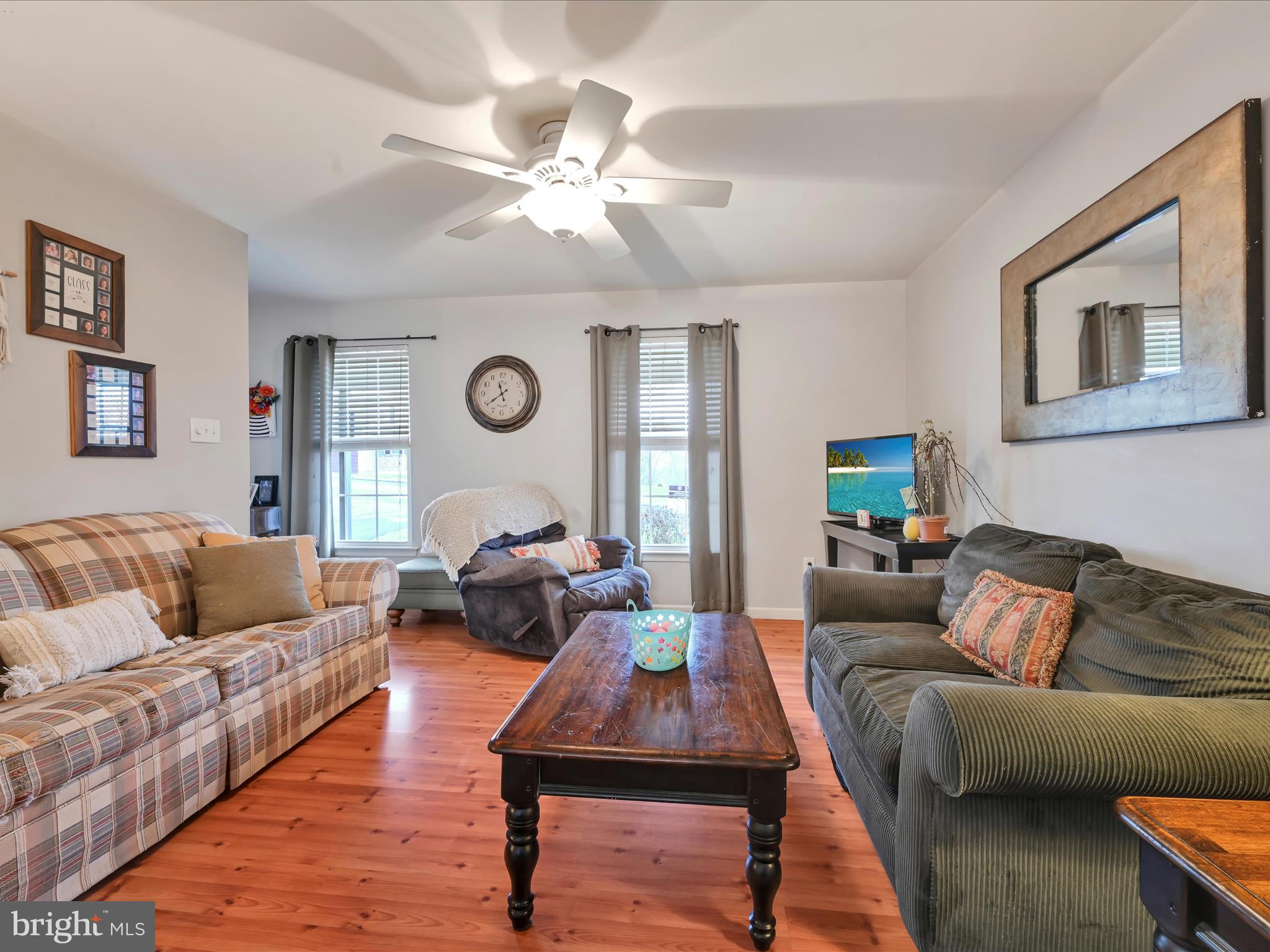 SUNNYSIDE - Residential