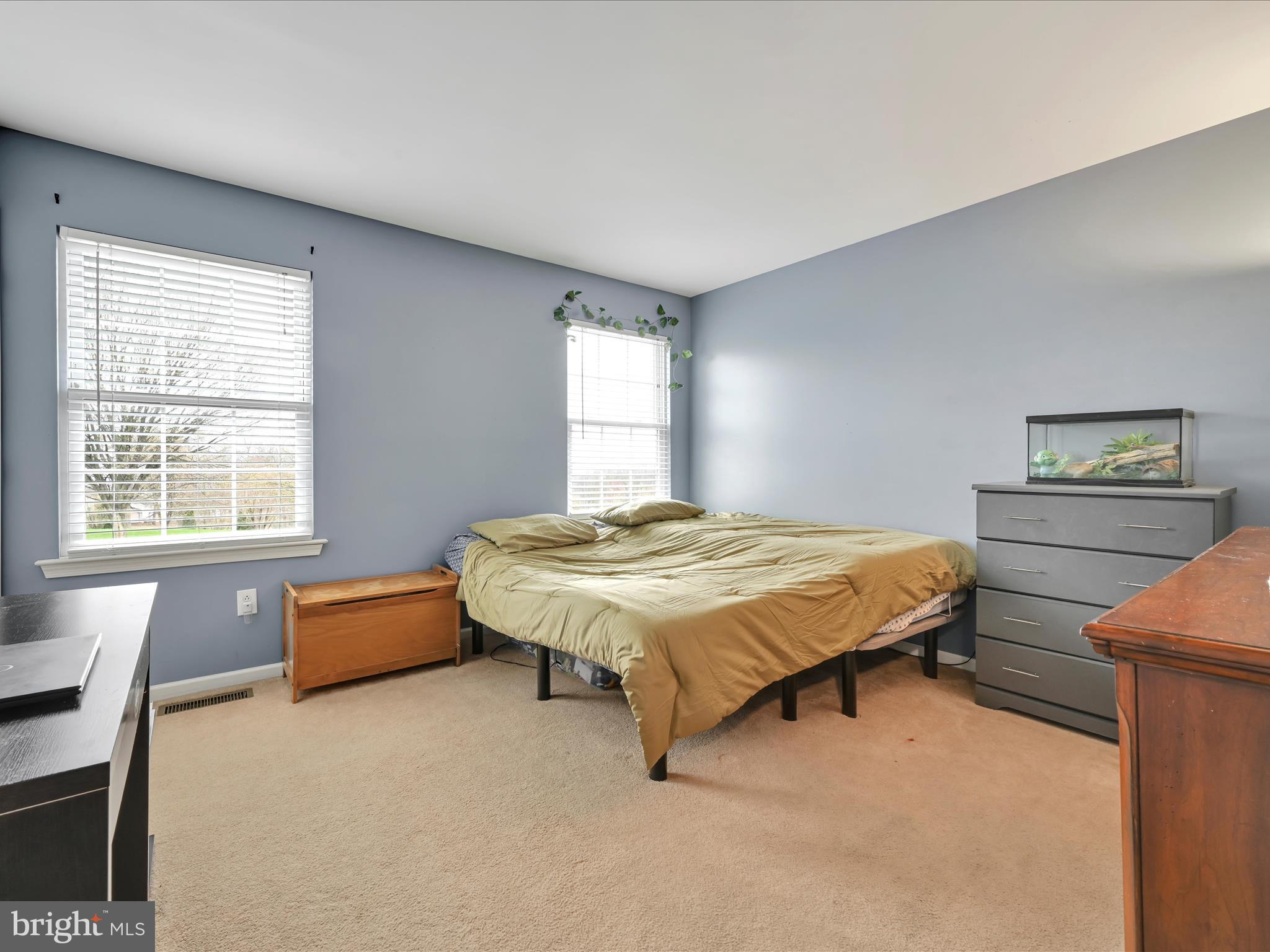 SUNNYSIDE - Residential