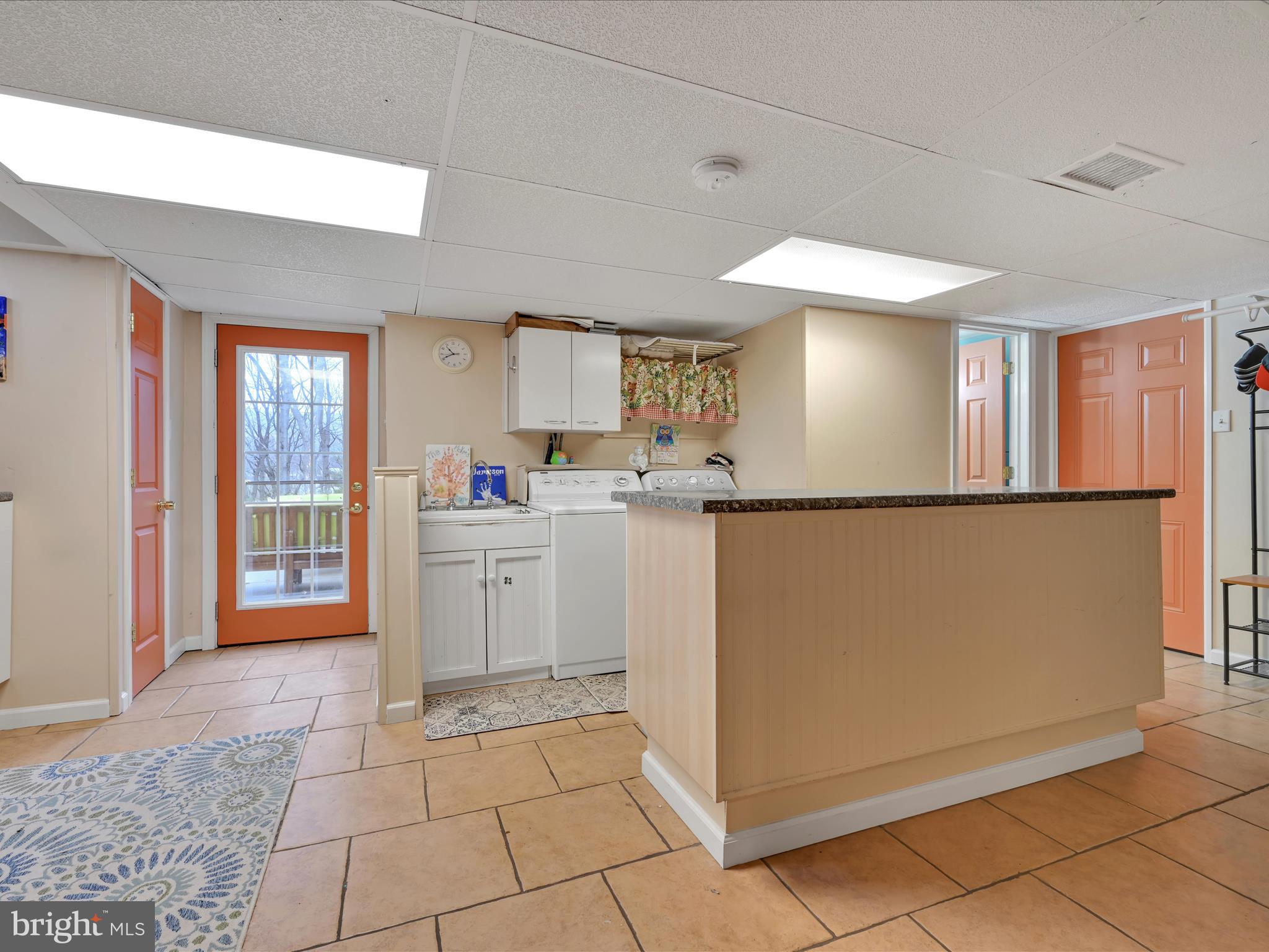 SUNNYSIDE - Residential