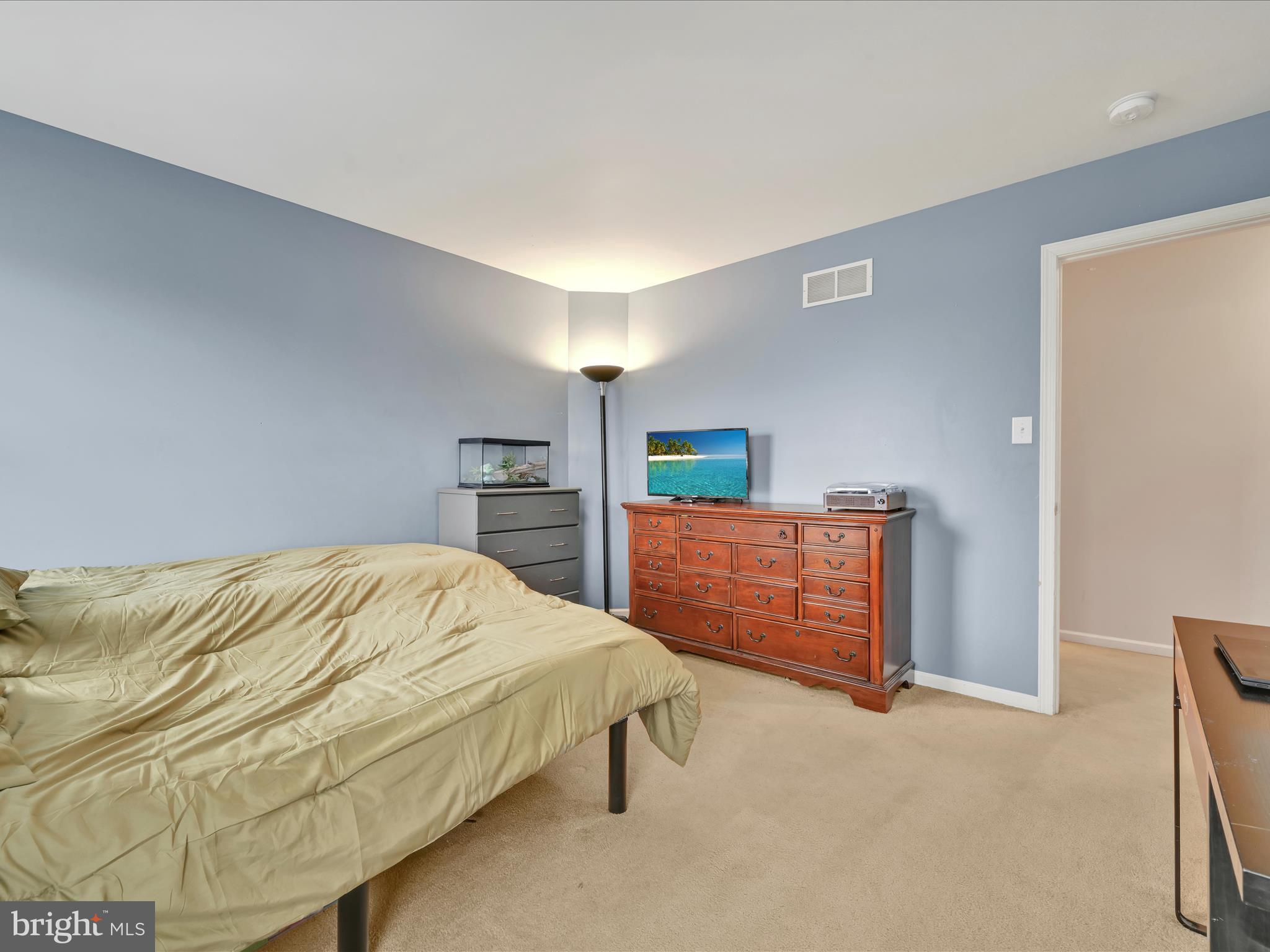 SUNNYSIDE - Residential