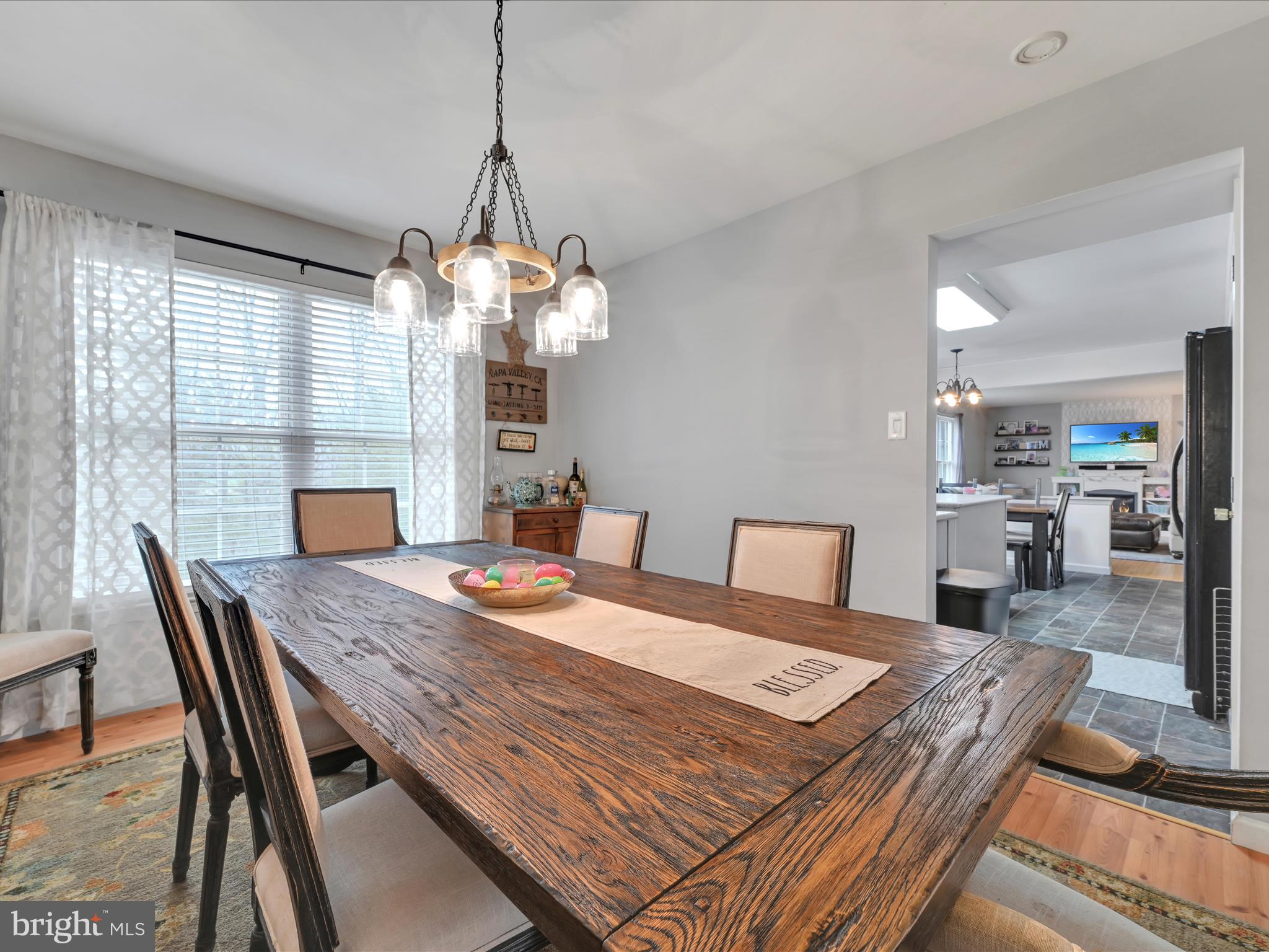 SUNNYSIDE - Residential