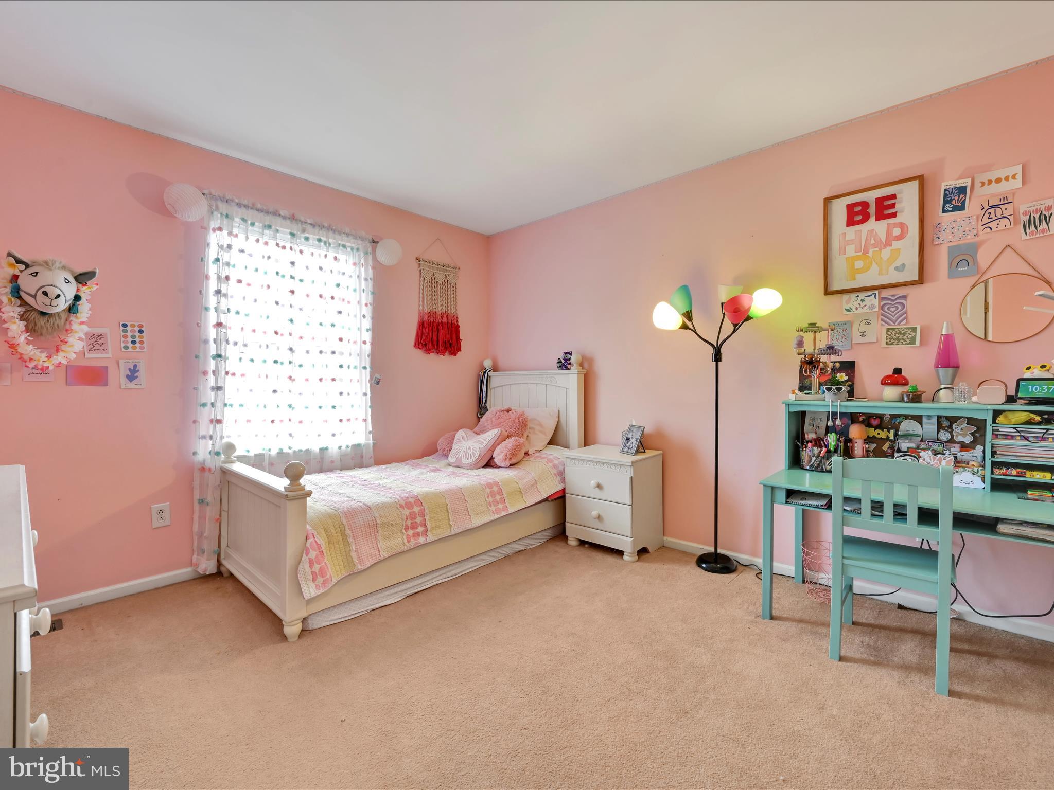 SUNNYSIDE - Residential