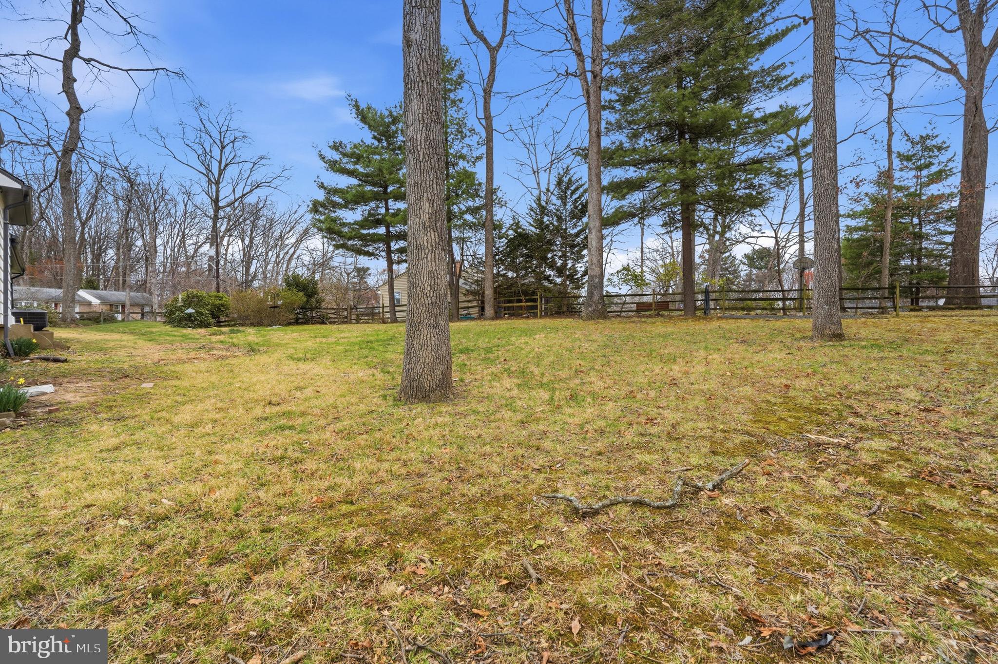 SHERWOOD FOREST - Residential