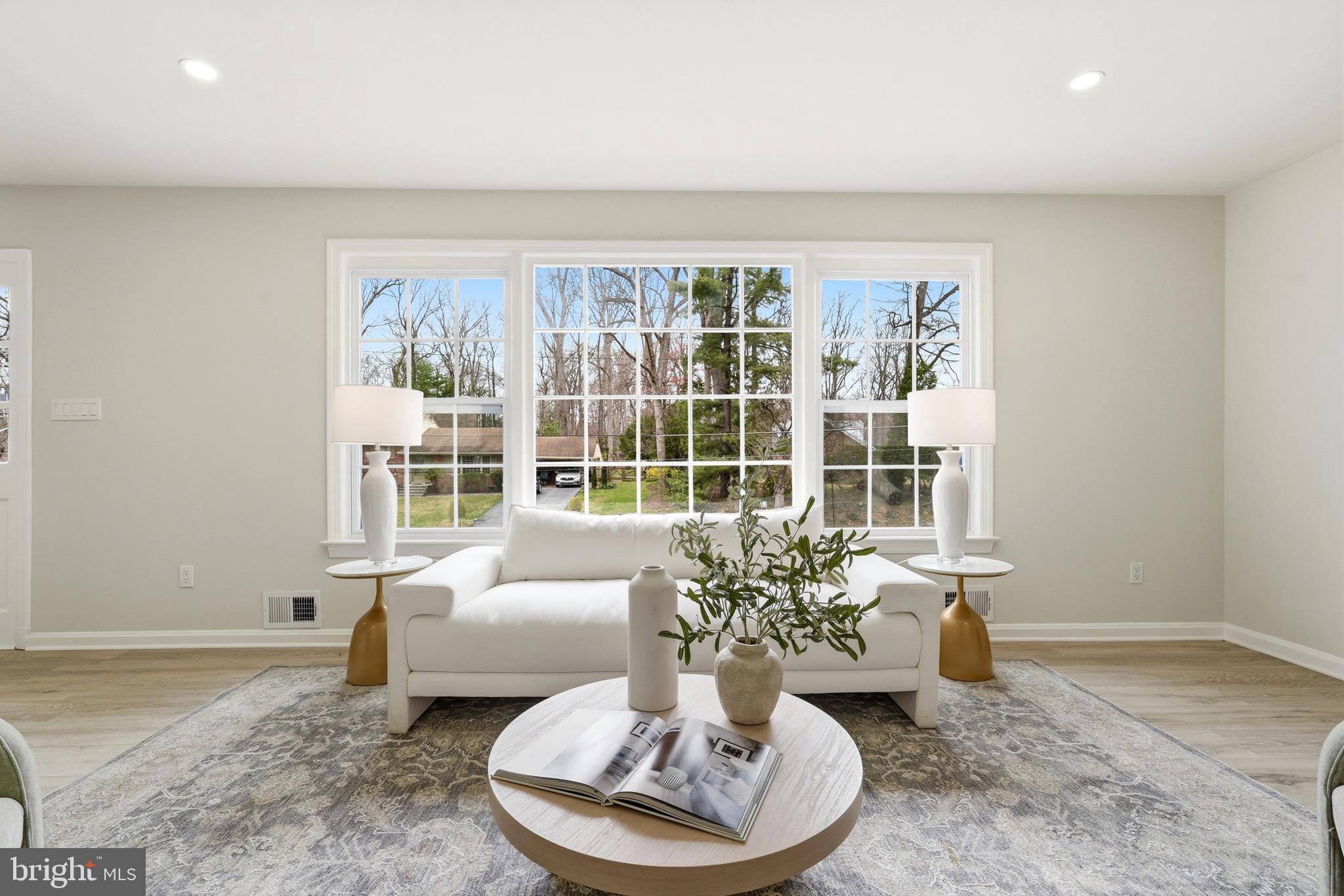 SHERWOOD FOREST - Residential