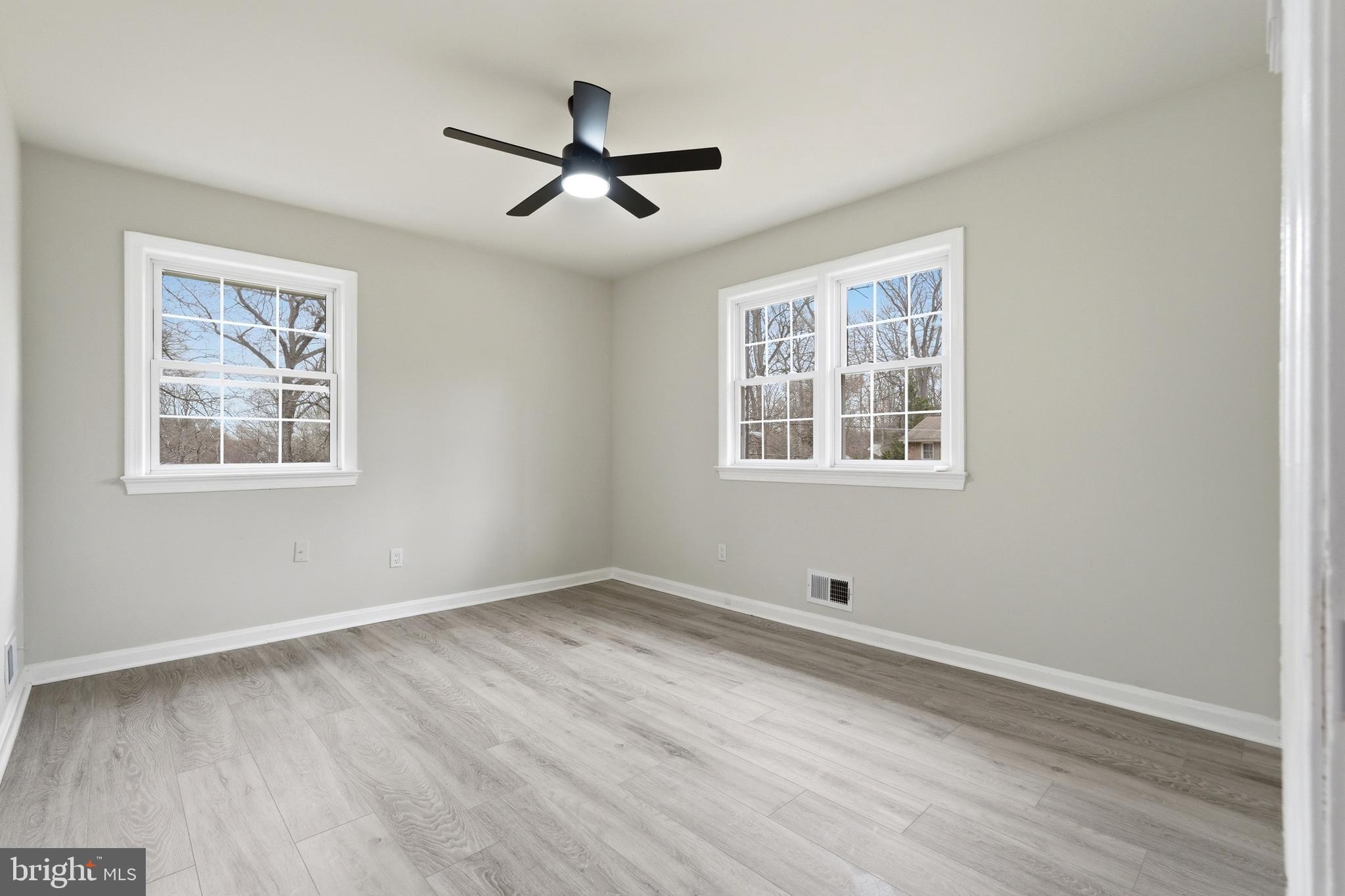 SHERWOOD FOREST - Residential