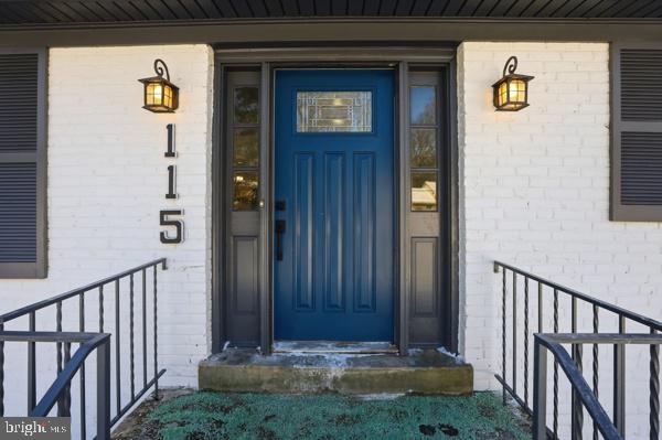 SHERWOOD FOREST - Residential