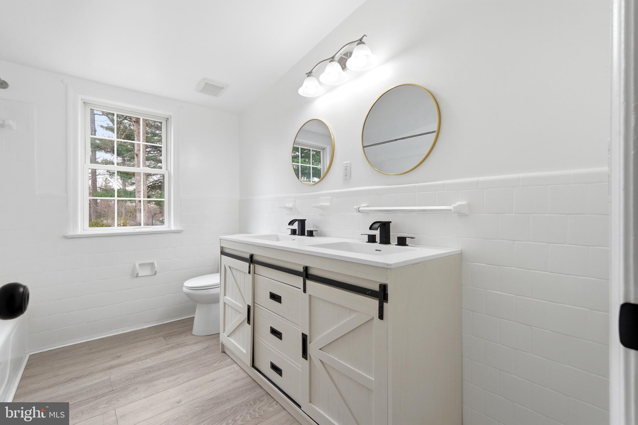 SHERWOOD FOREST - Residential