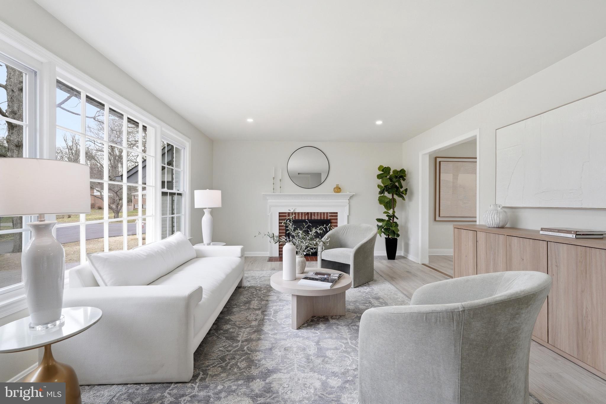 SHERWOOD FOREST - Residential