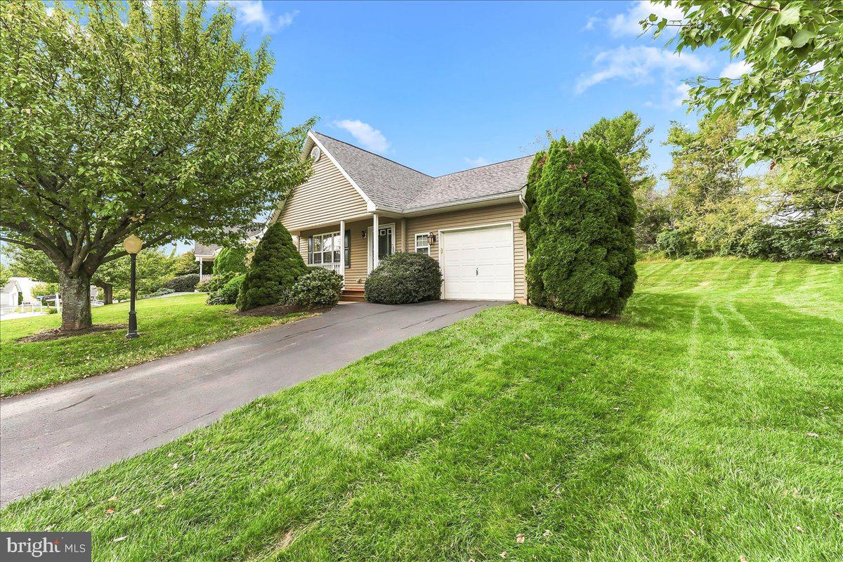 710 W GLENVIEW DRIVE