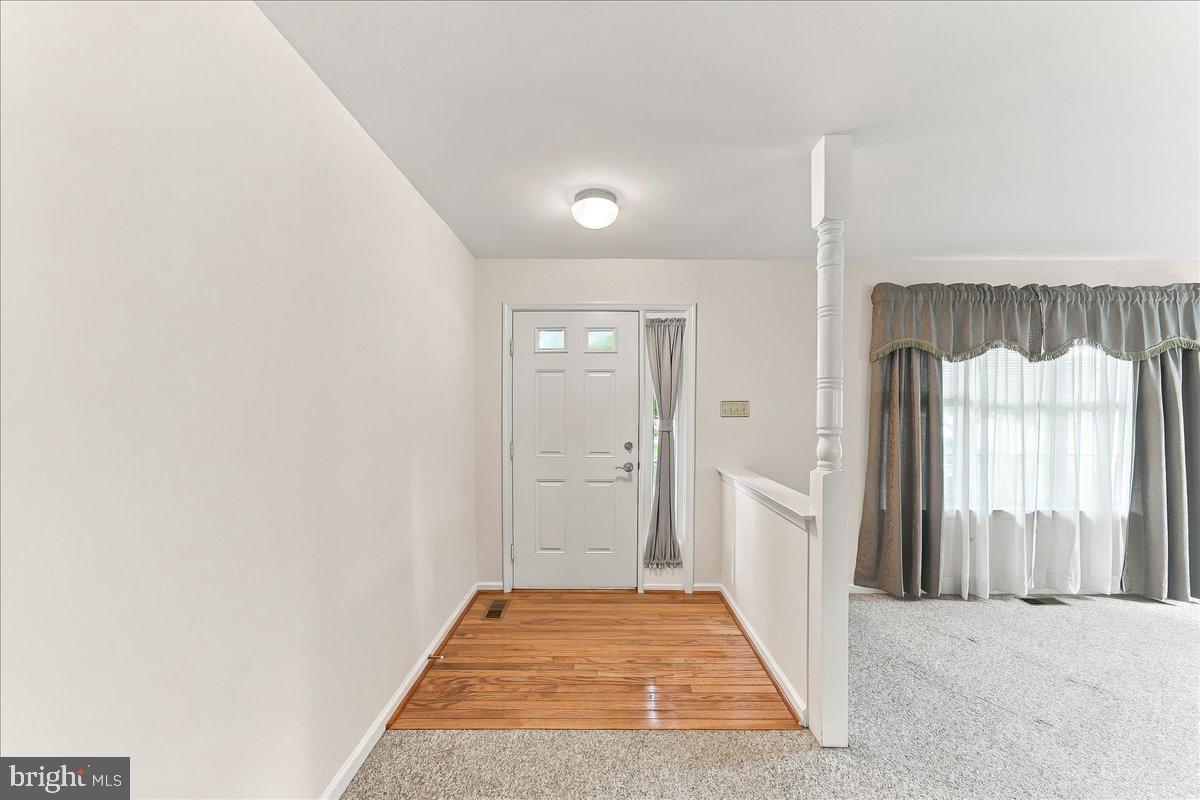 710 W GLENVIEW DRIVE