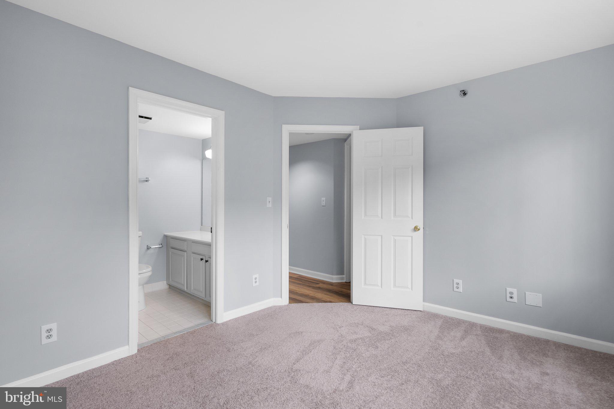 WHITLEY PARK CONDOMINIUM - Residential