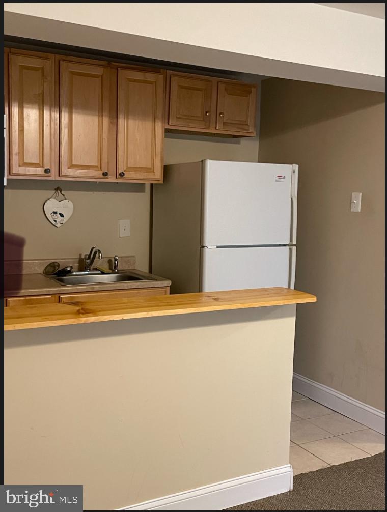 GEORGETOWN VILLAGE - Residential Lease