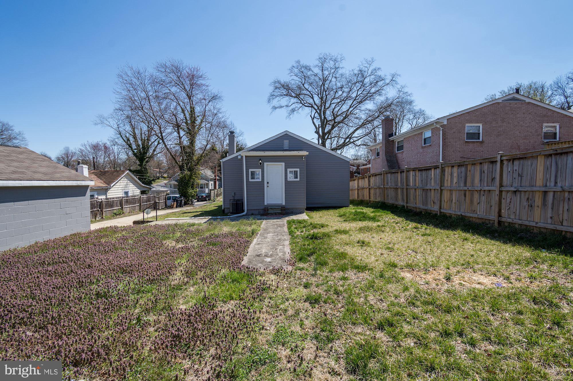 CAPITOL HEIGHTS - Residential