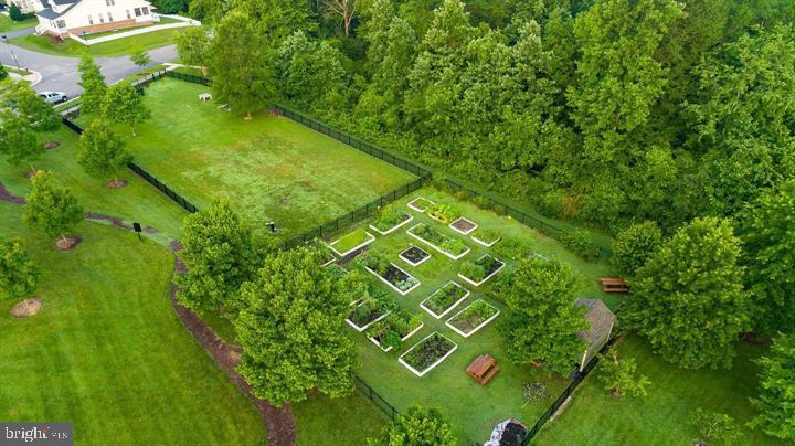 LADYSMITH VILLAGE - Residential