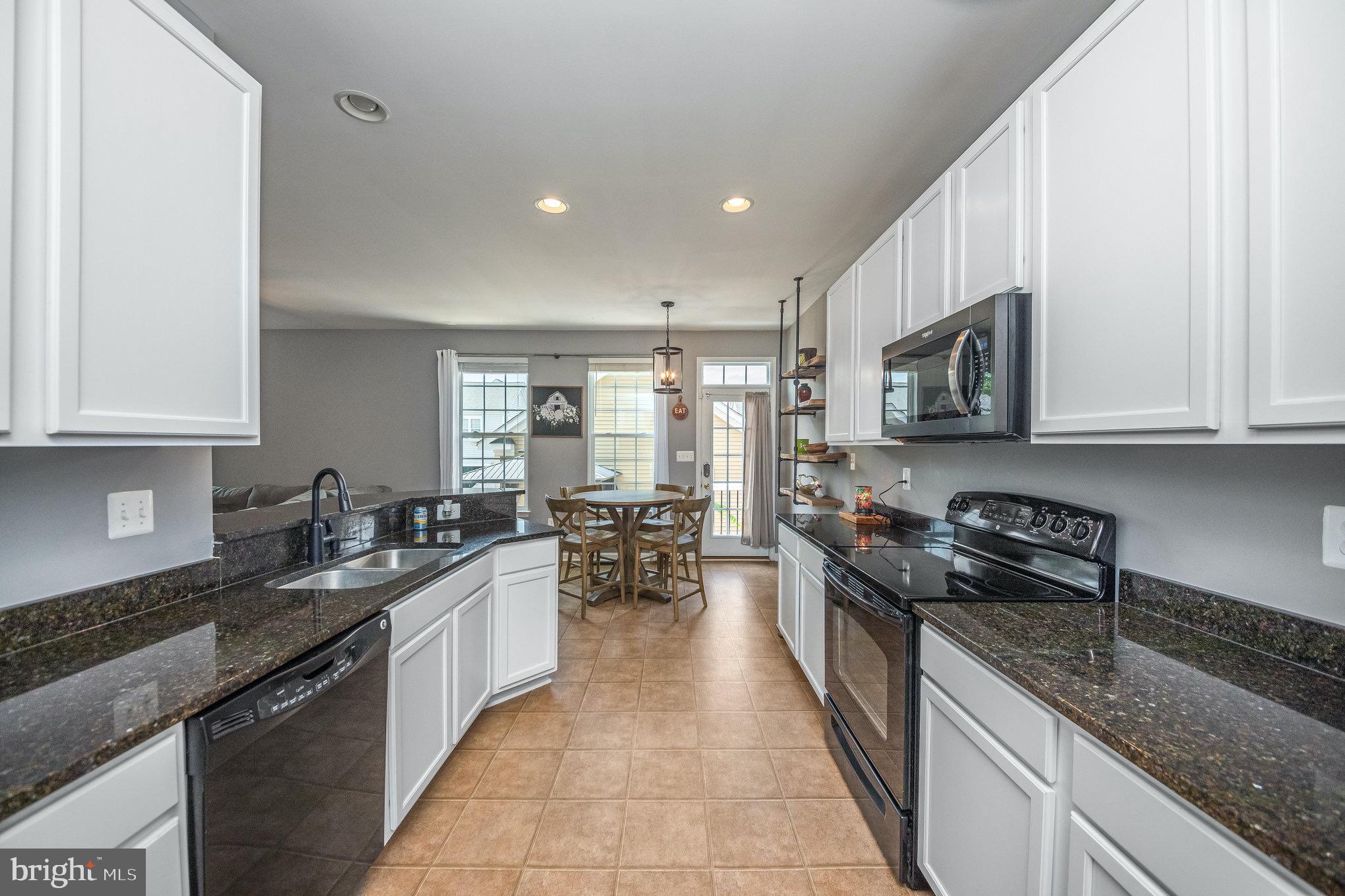 LADYSMITH VILLAGE - Residential