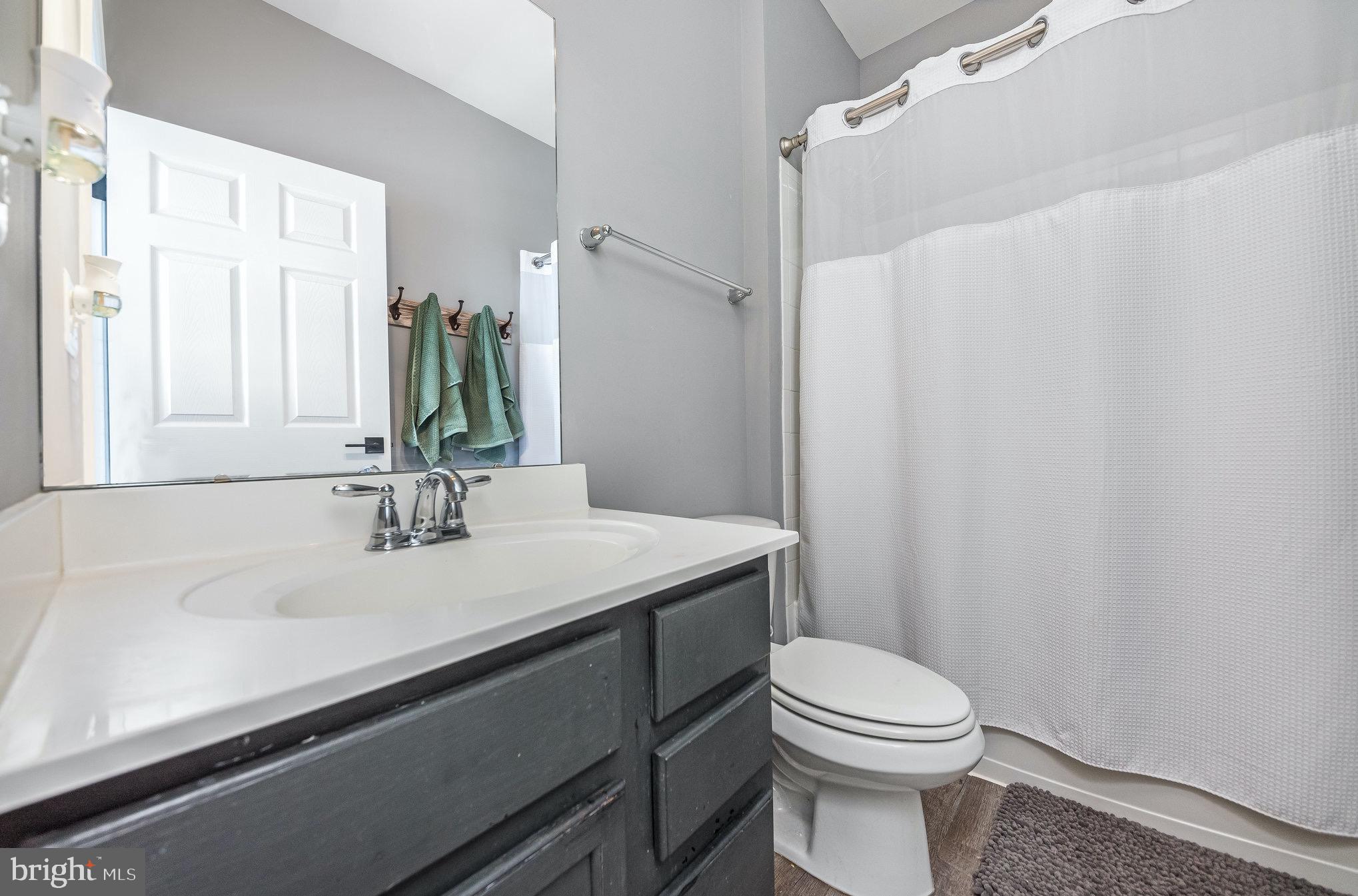 LADYSMITH VILLAGE - Residential