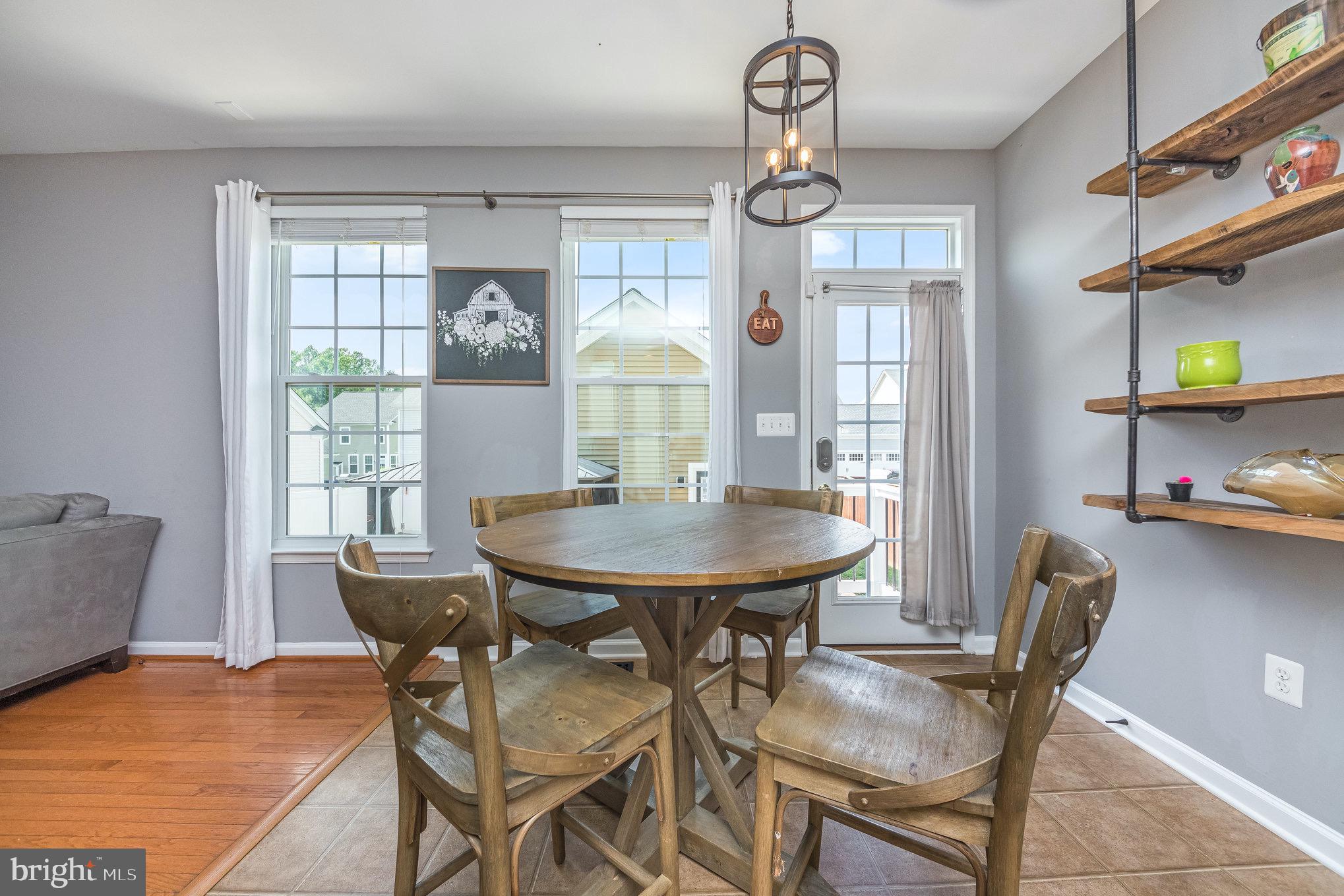 LADYSMITH VILLAGE - Residential