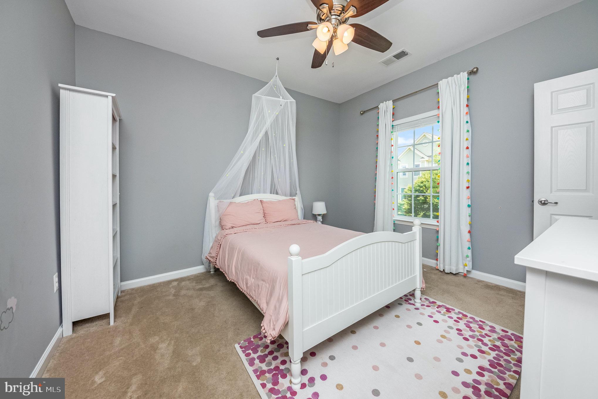 LADYSMITH VILLAGE - Residential