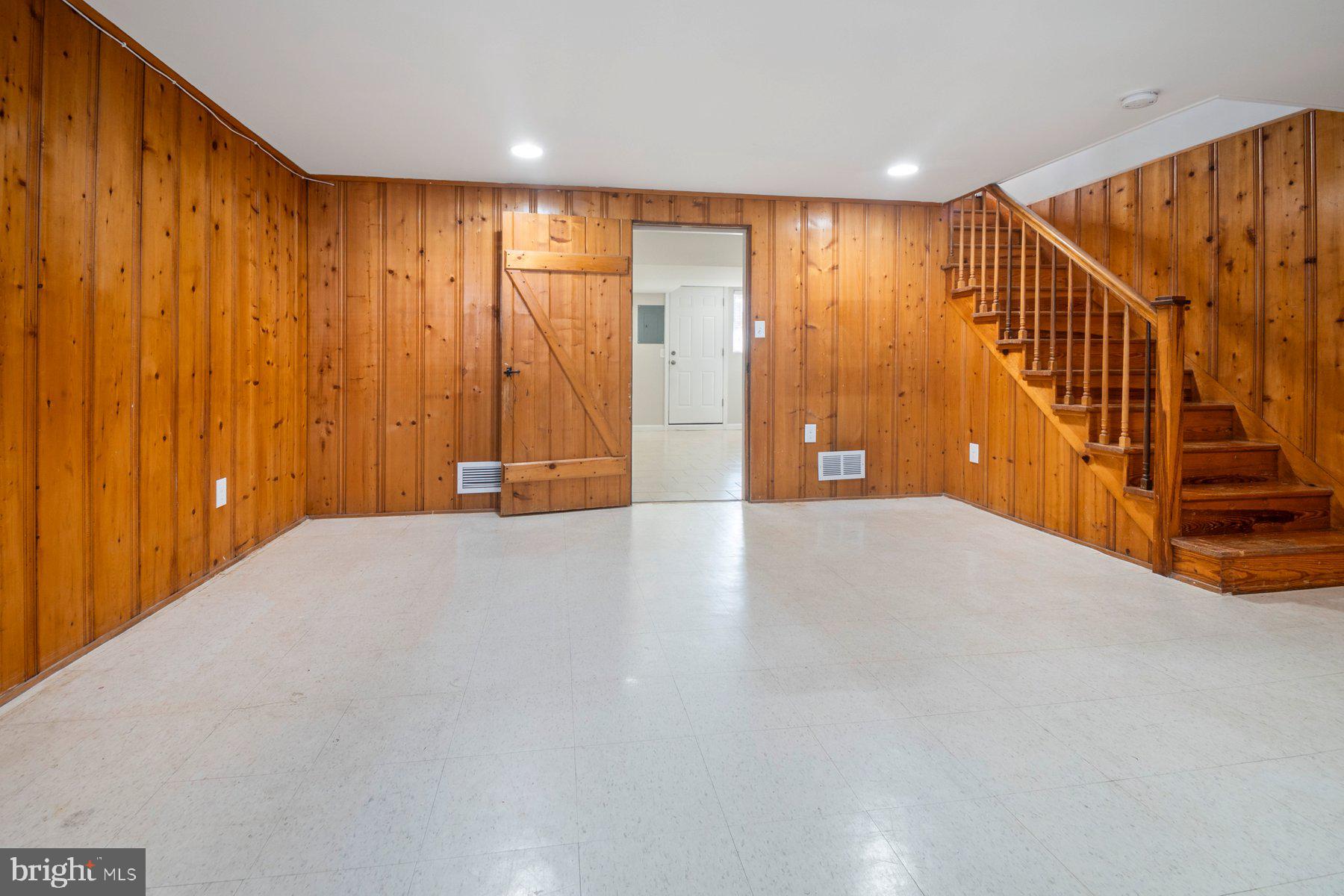 MAIDEN CHOICE VILLAGE - Residential Lease