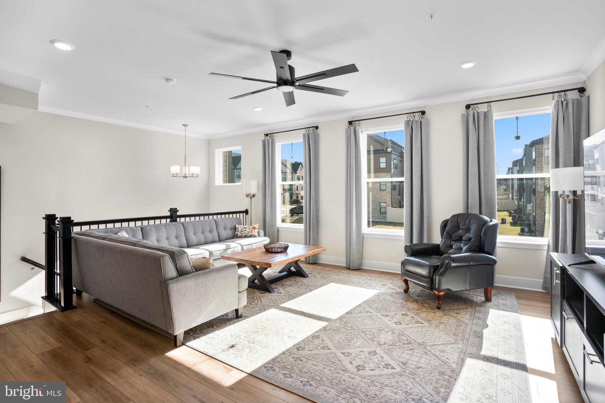 7606 QUARTZITE LANE