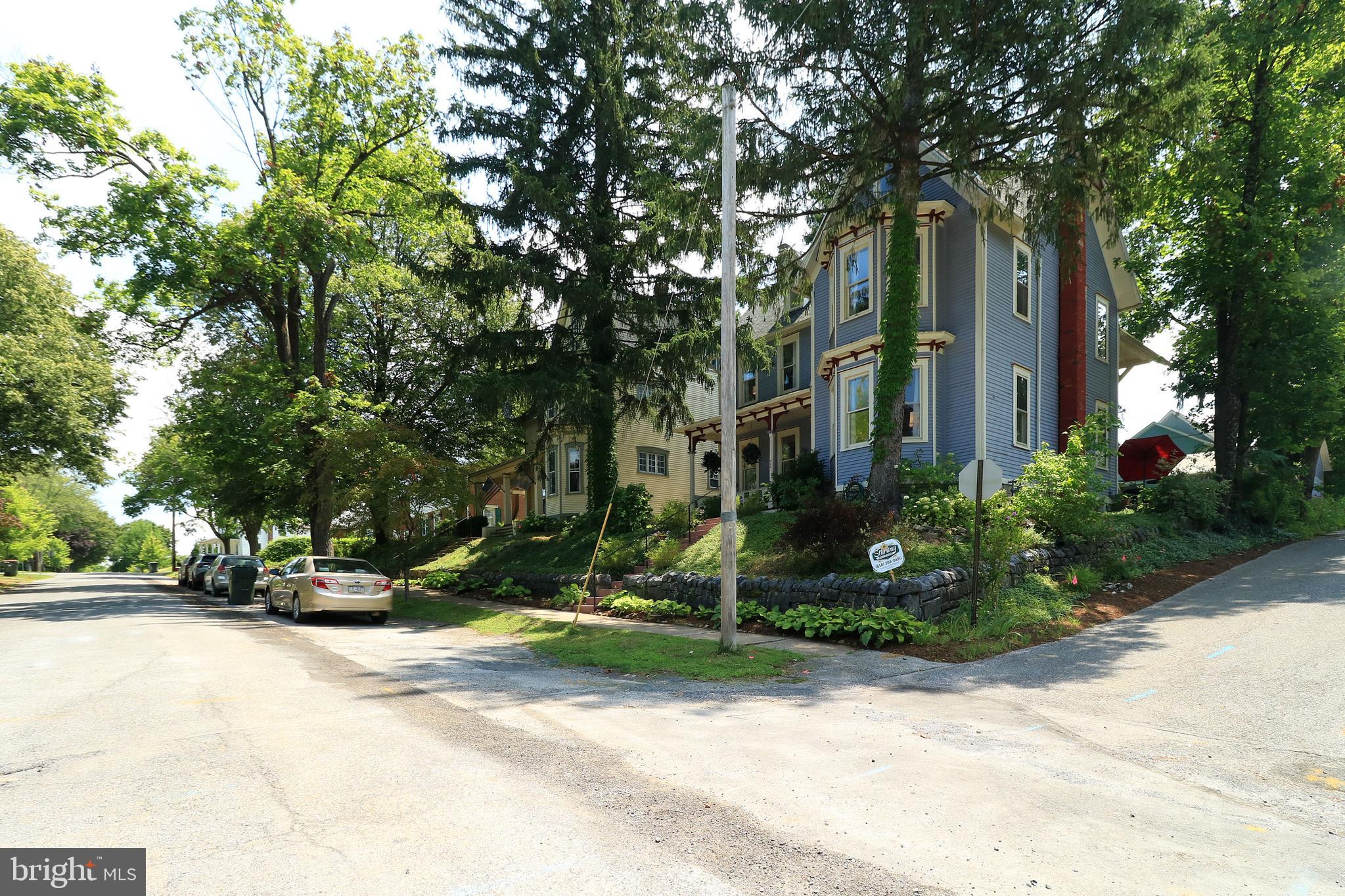 384 E LINN STREET