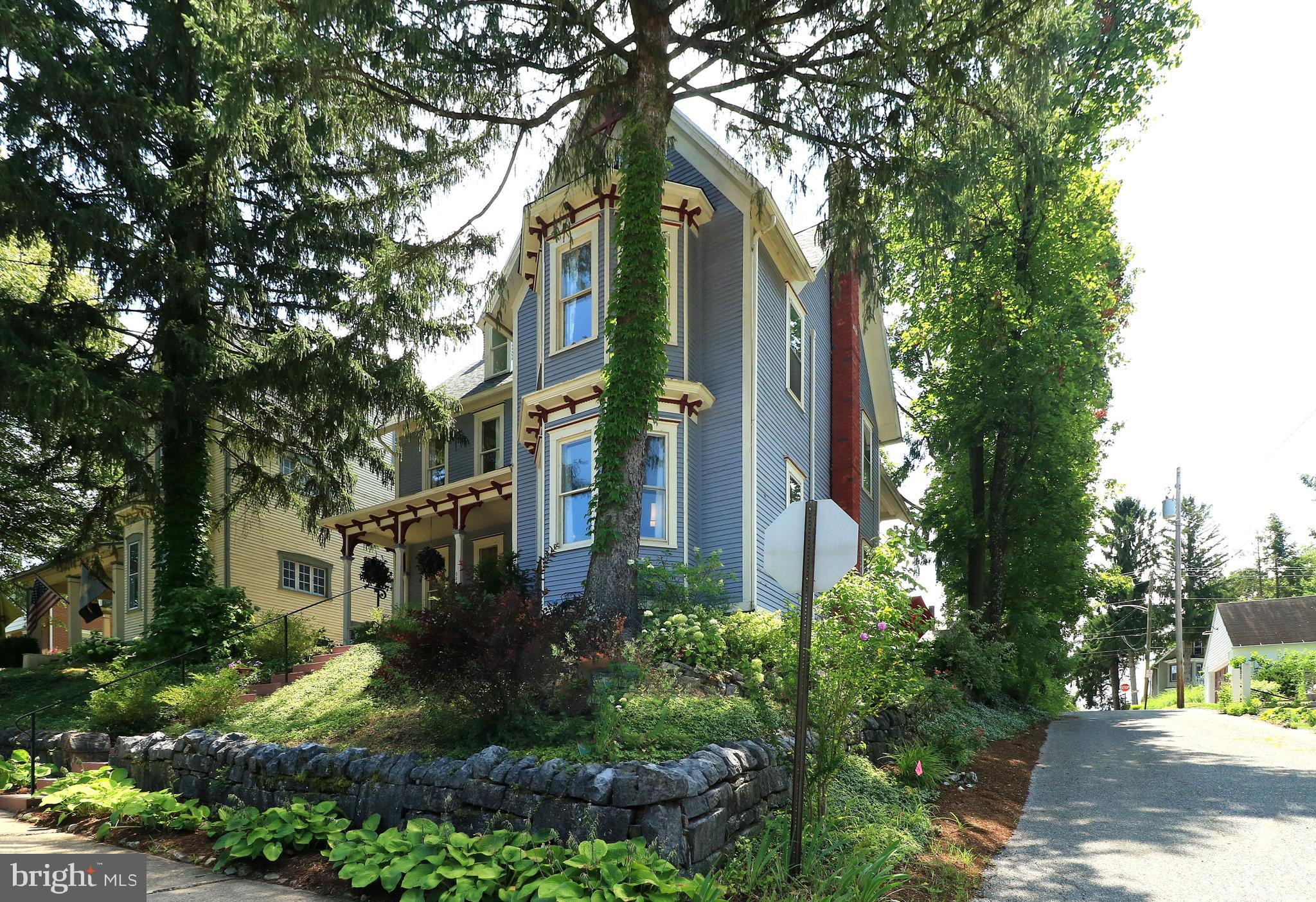 384 E LINN STREET